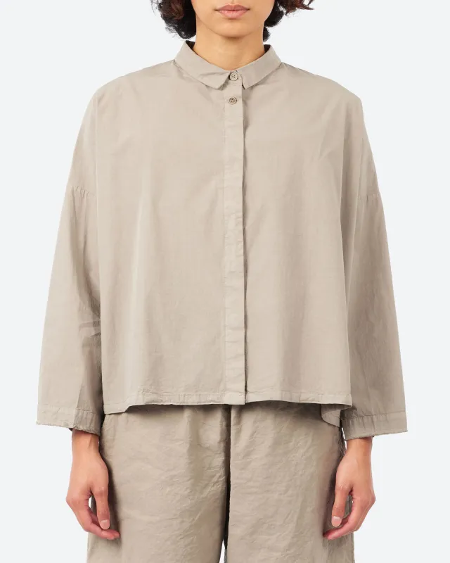 26260 Button-Up Shirt made by Aequamente