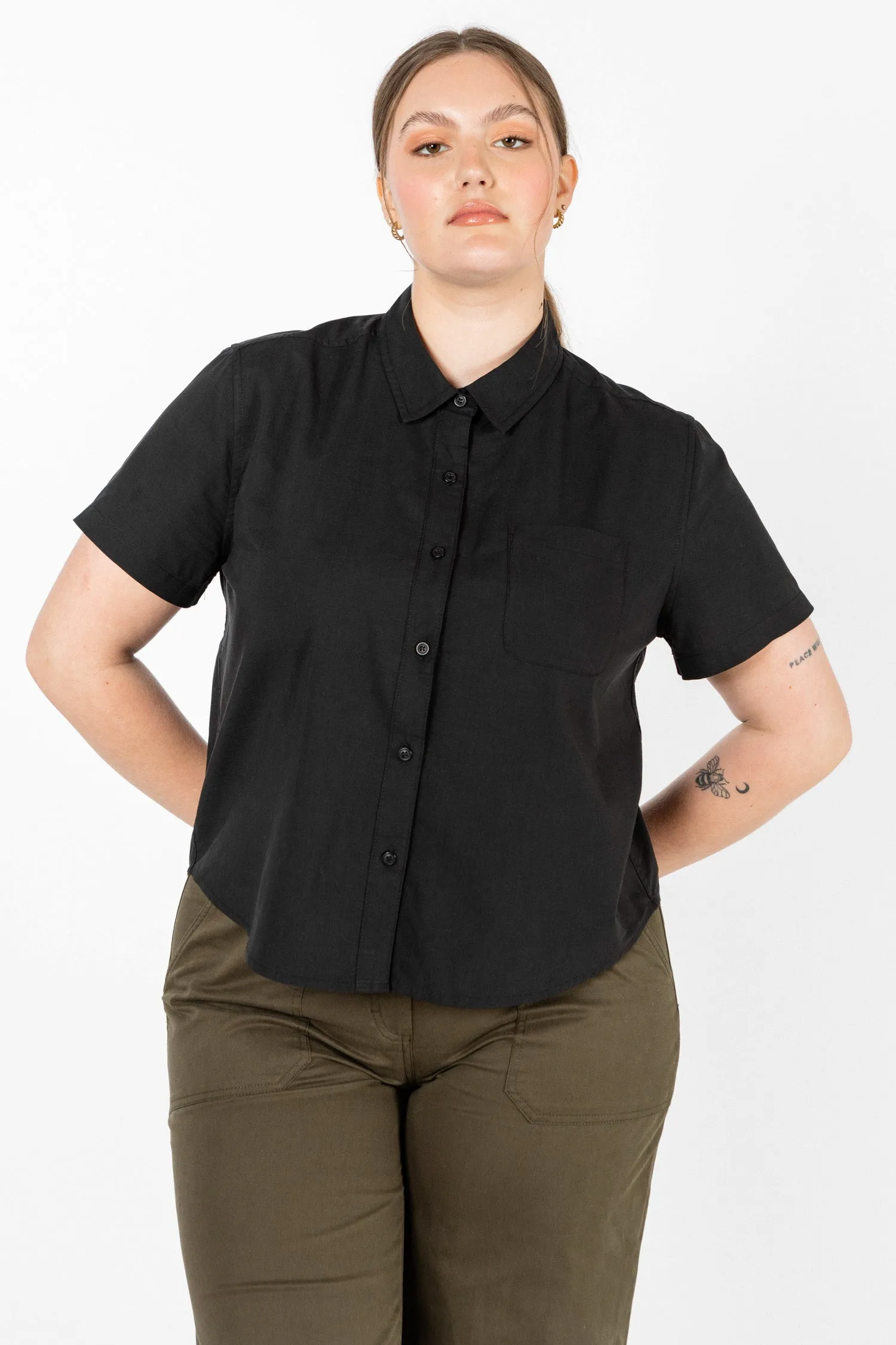 Greer Cropped Shirt / Black Poplin sold by Bridge & Burn product image thumbnail 2