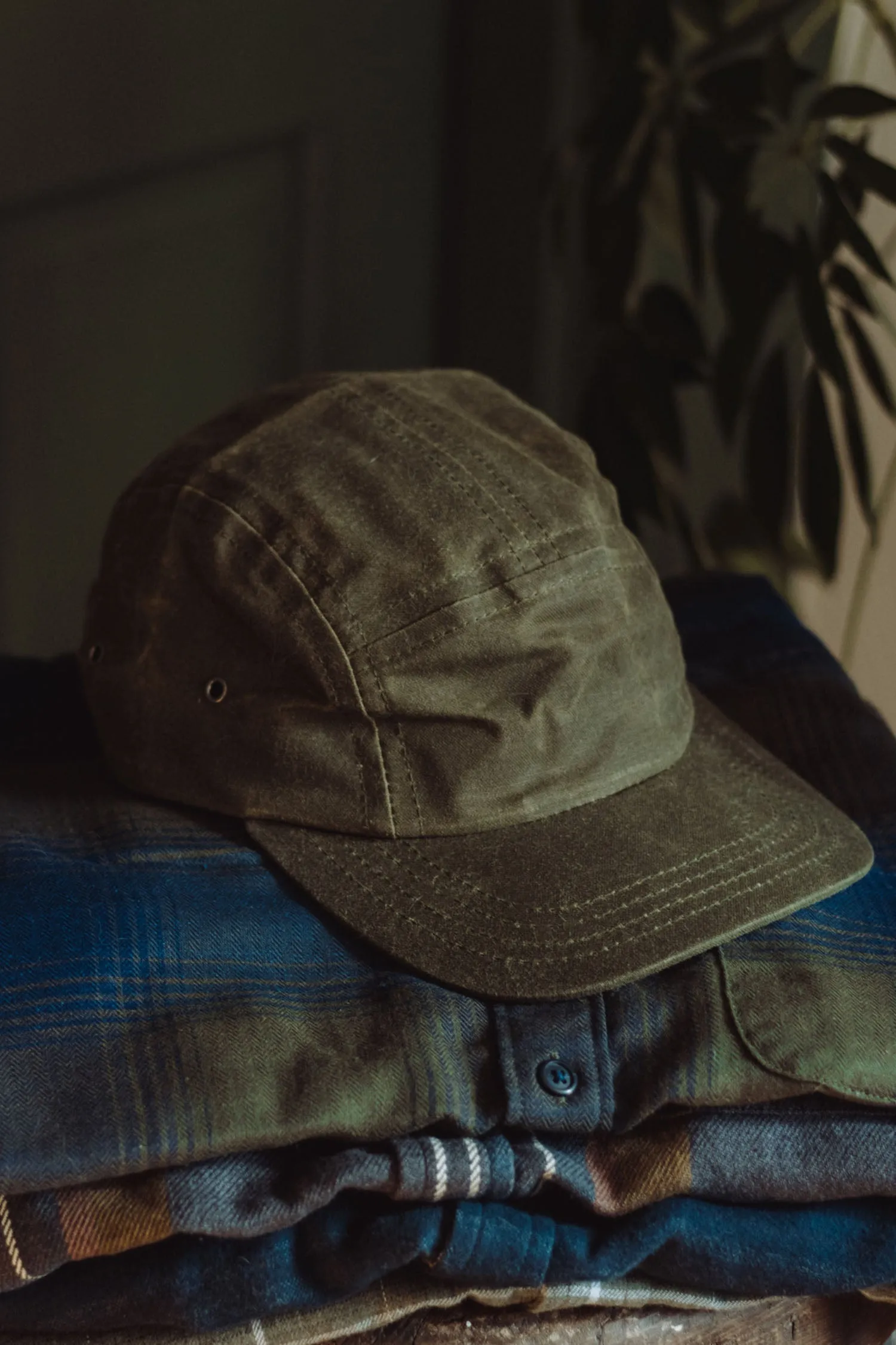 Camper Waxed 5 Panel Cap / Moss sold by Bridge & Burn product image thumbnail 4