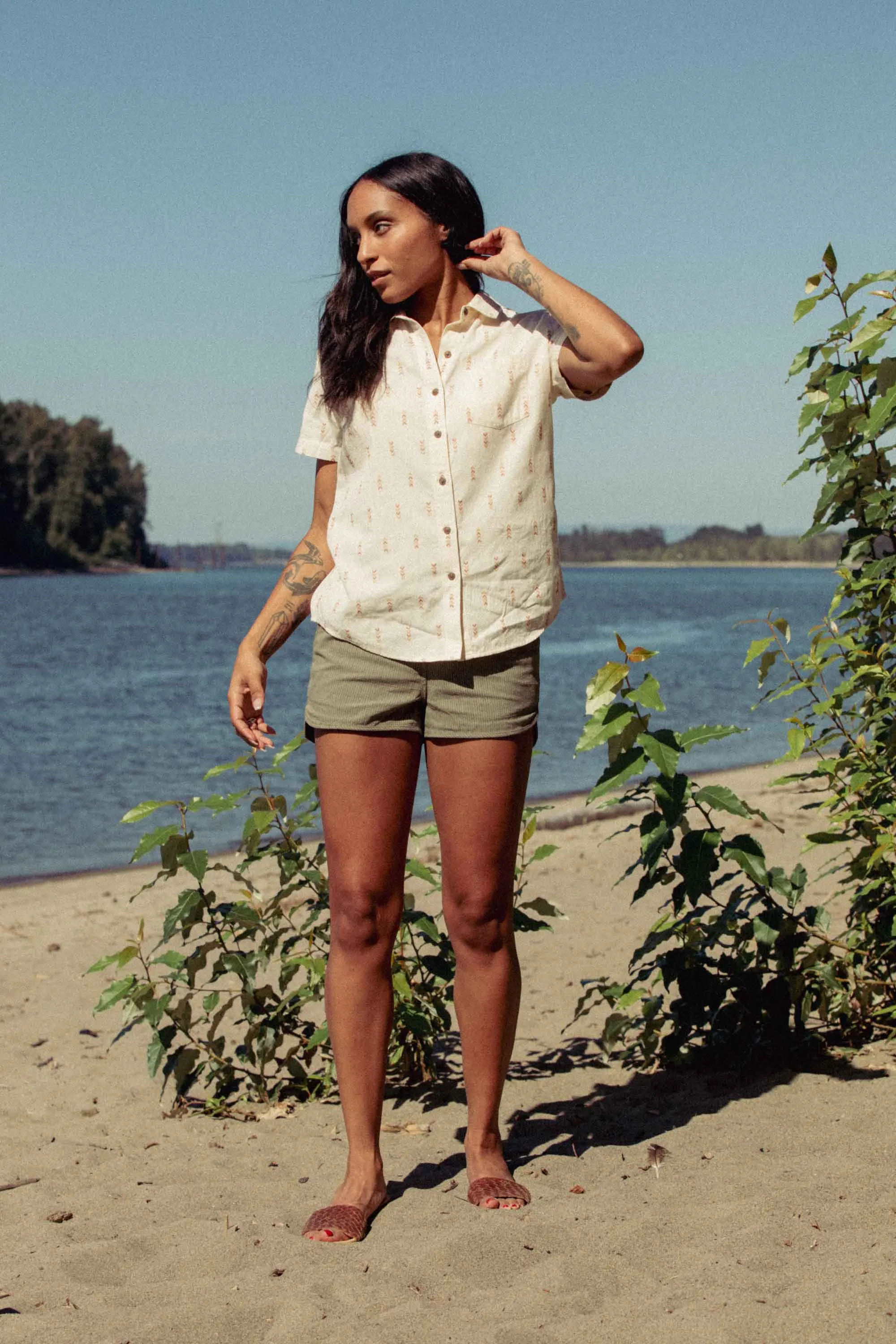 Lana Shirt / Dune Chevron sold by Bridge & Burn product image thumbnail 4