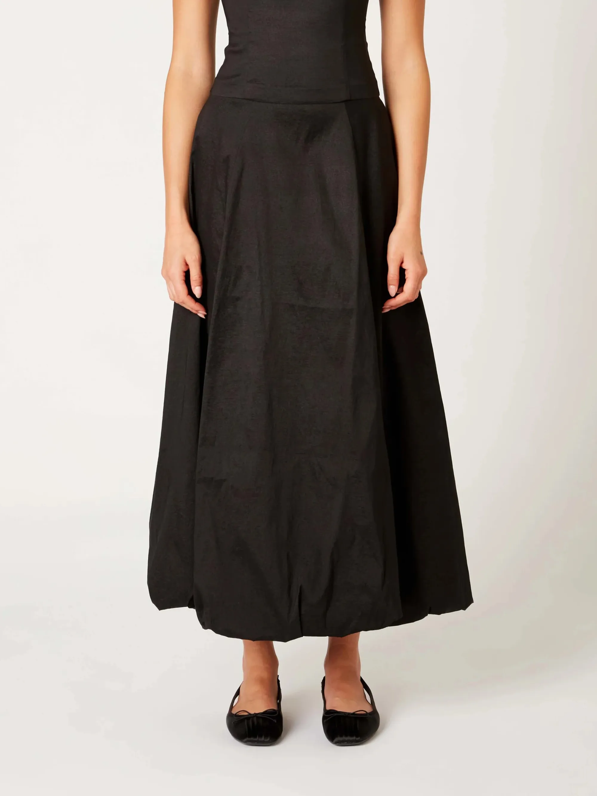 King Skirt | Black sold by CoutuKitsch