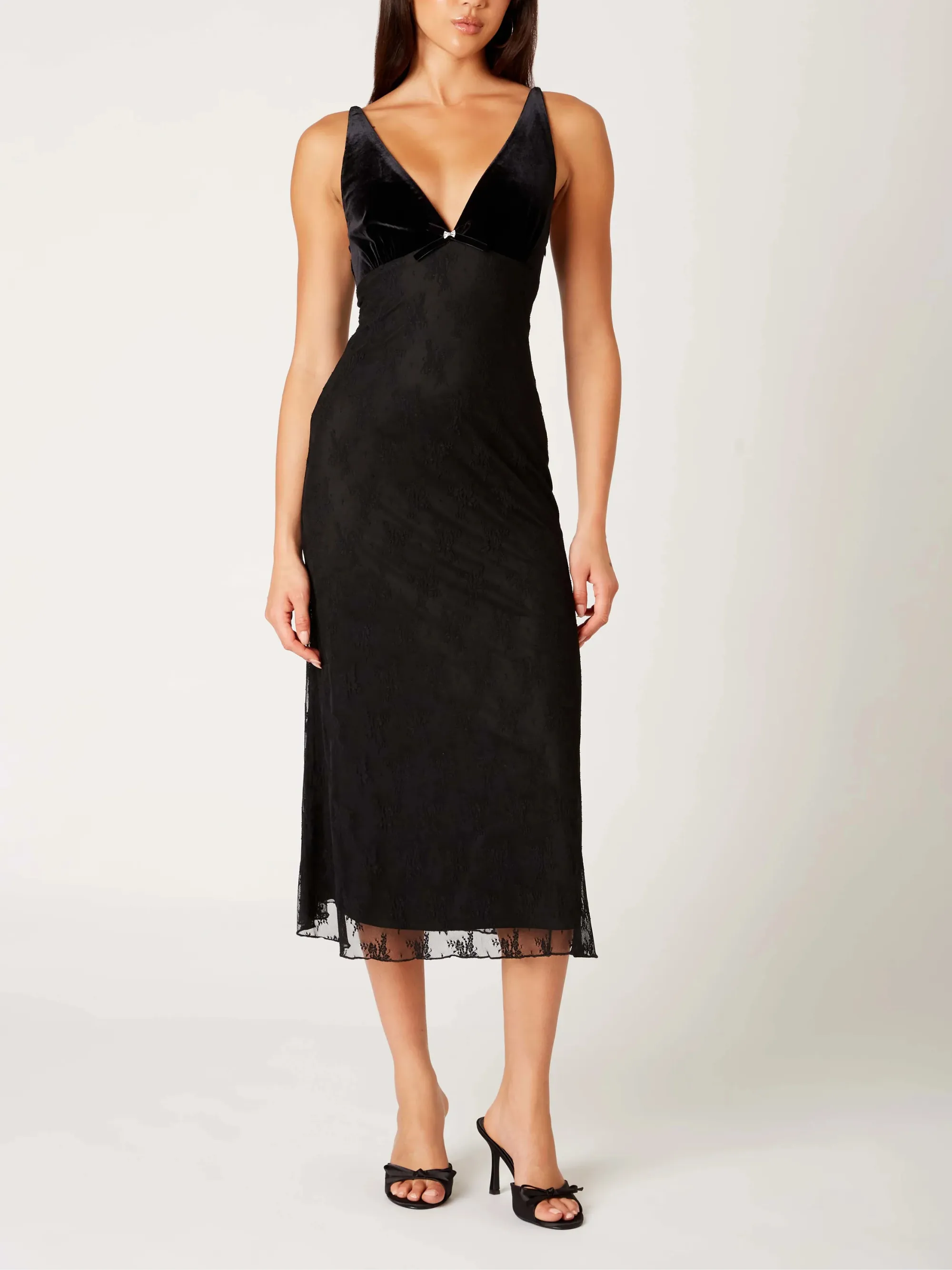 Guest Dress sold by CoutuKitsch