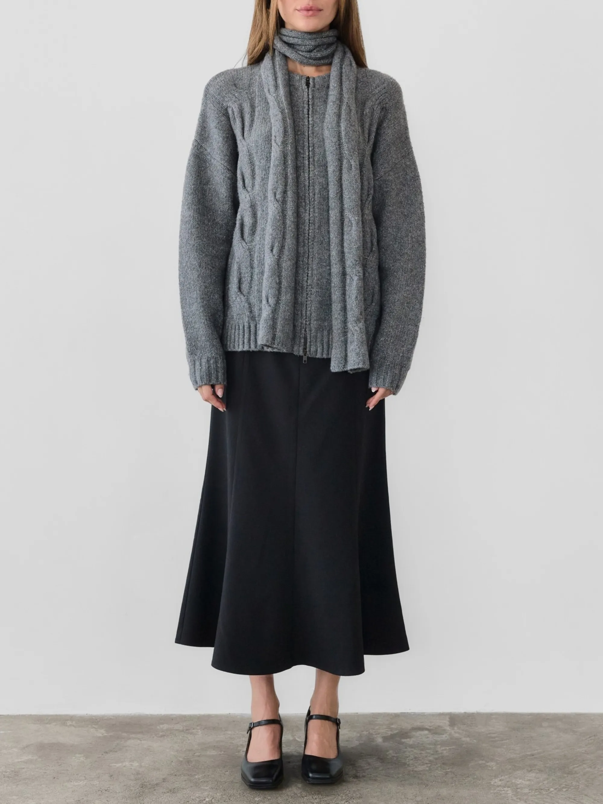 Gillian Cardigan | Heather Grey sold by CoutuKitsch product image thumbnail 4