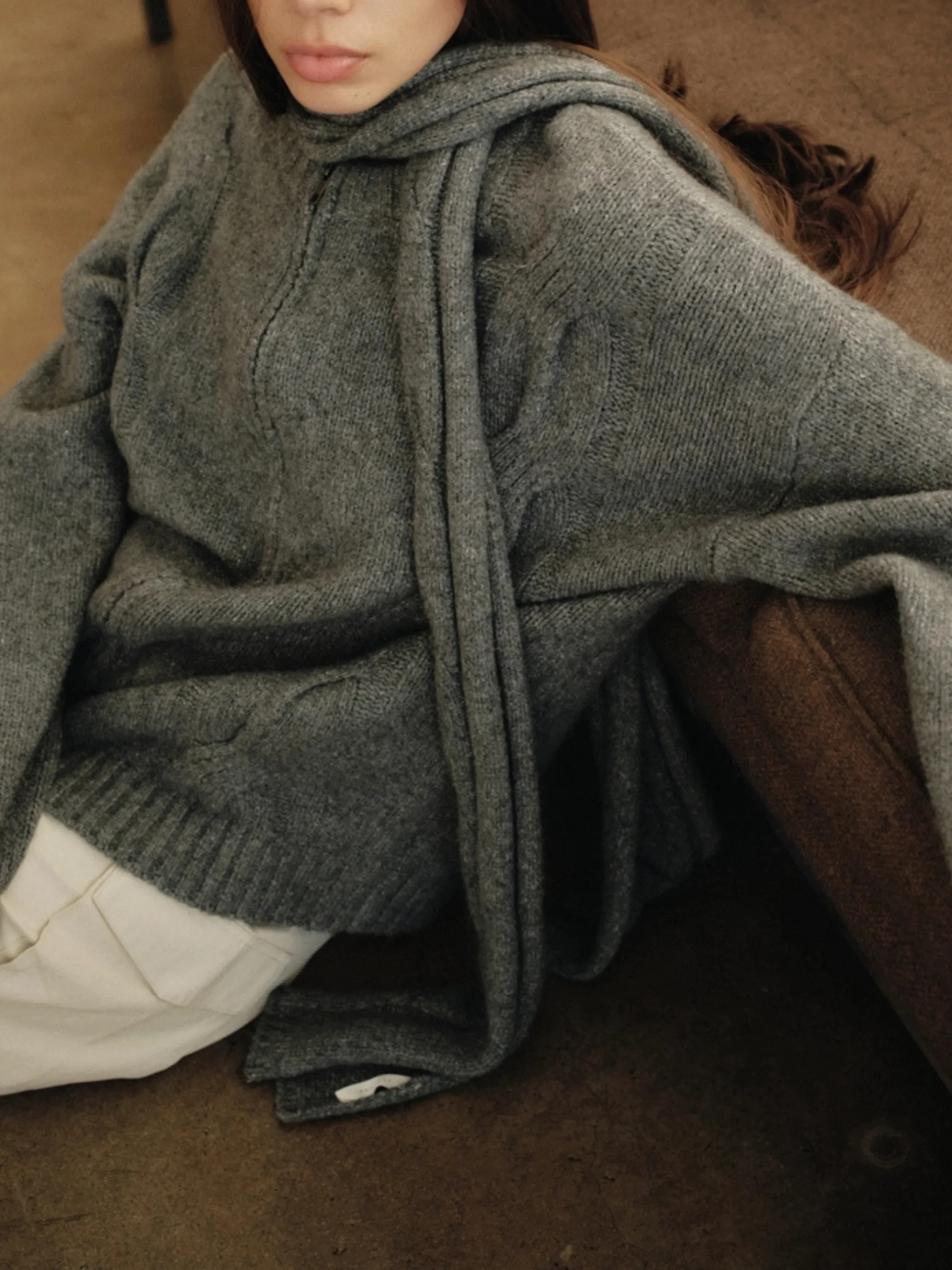 Gillian Cardigan | Heather Grey sold by CoutuKitsch product image thumbnail 2