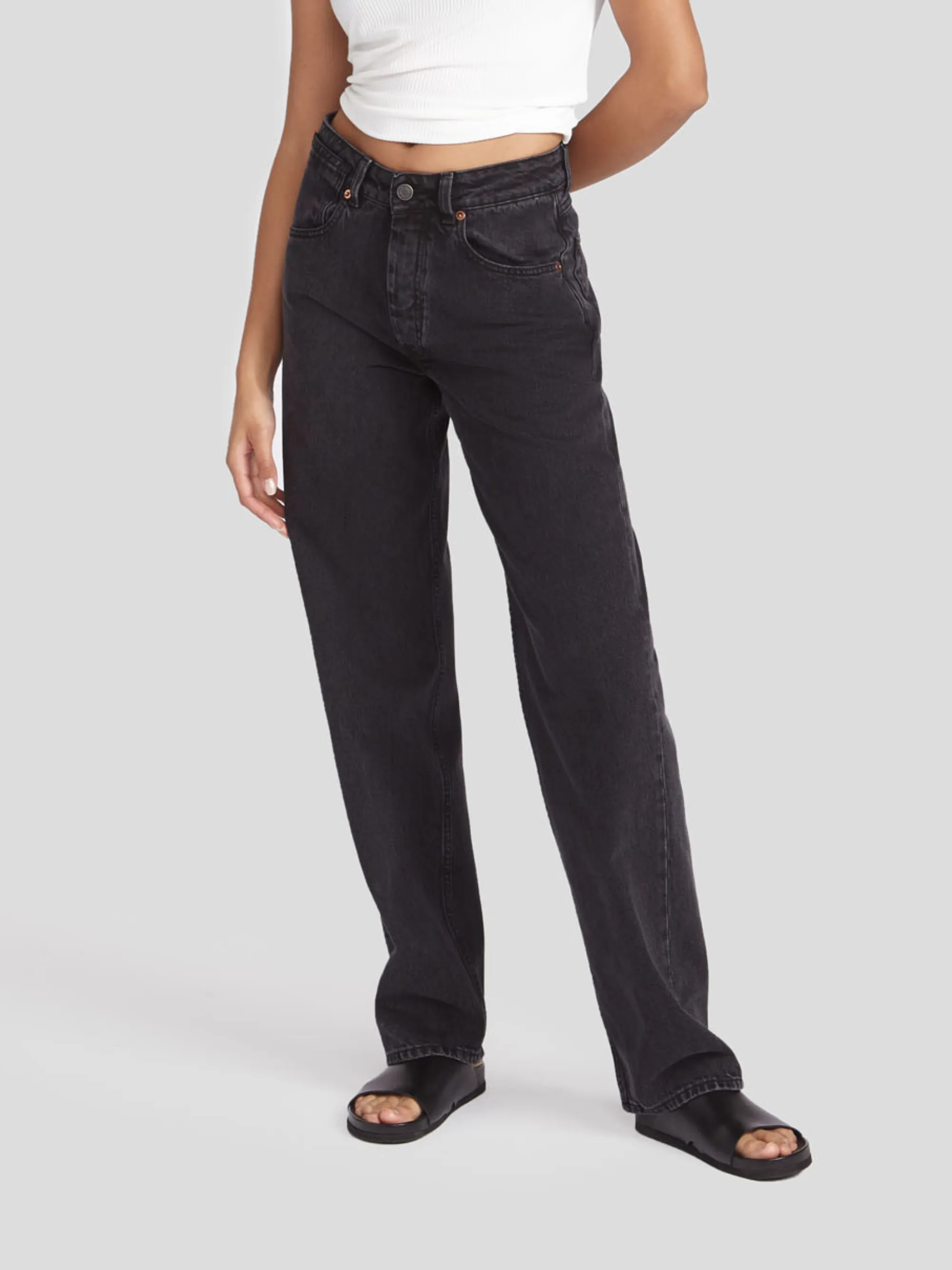 Quinn Jeans sold by CoutuKitsch