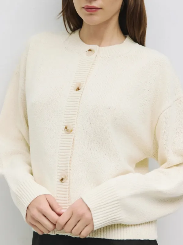 Lucy Cardigan | Cream sold by CoutuKitsch