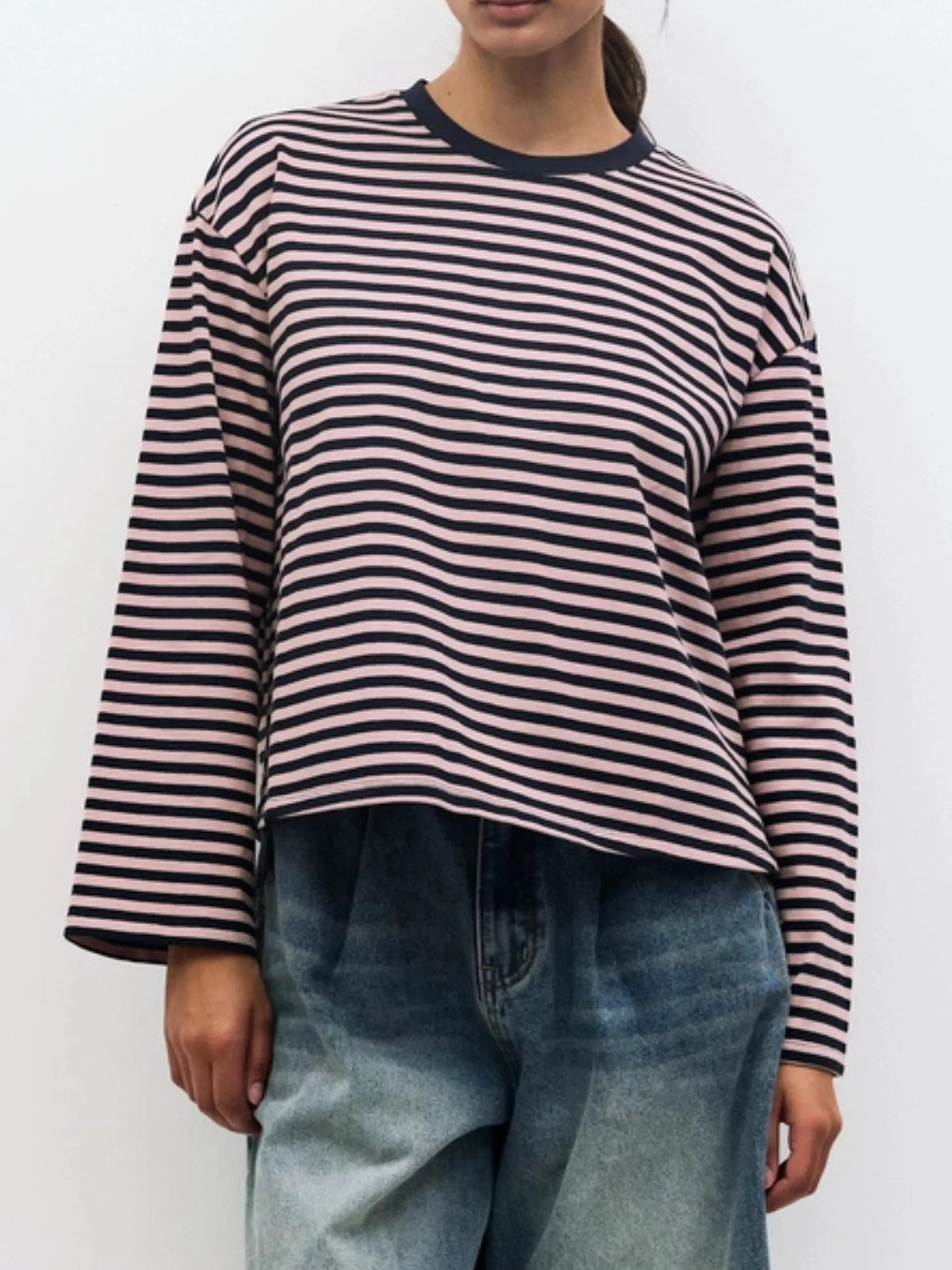 Callahan Top | Navy Pink sold by CoutuKitsch product image thumbnail 3