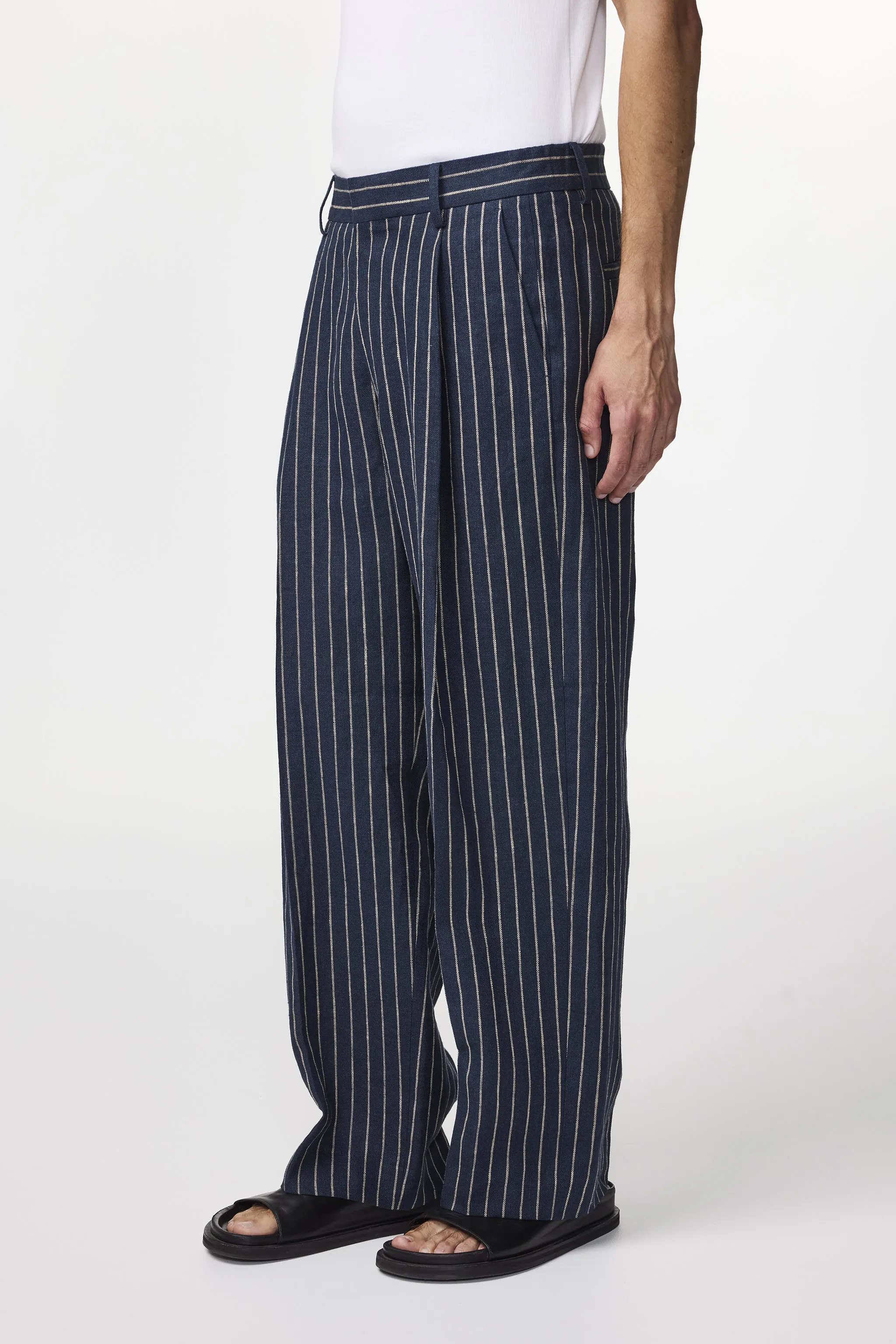 Kay 1455 sold by No Nationality 07 product image thumbnail 4