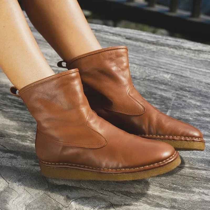 AGIO 18 – Tan sold by Punto Pigro