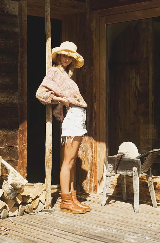 AGIO 18 – Tan sold by Punto Pigro product image thumbnail 3