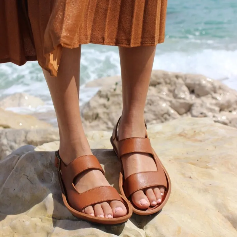OP-N02 – Leather sandals sold by Punto Pigro