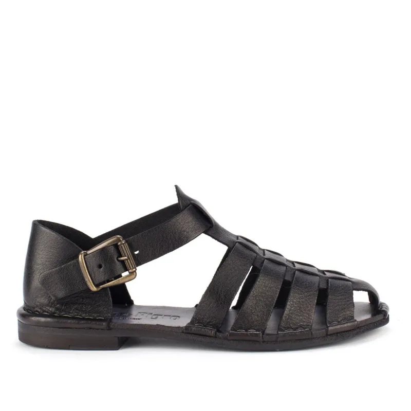 SAN 18 – Black sold by Punto Pigro