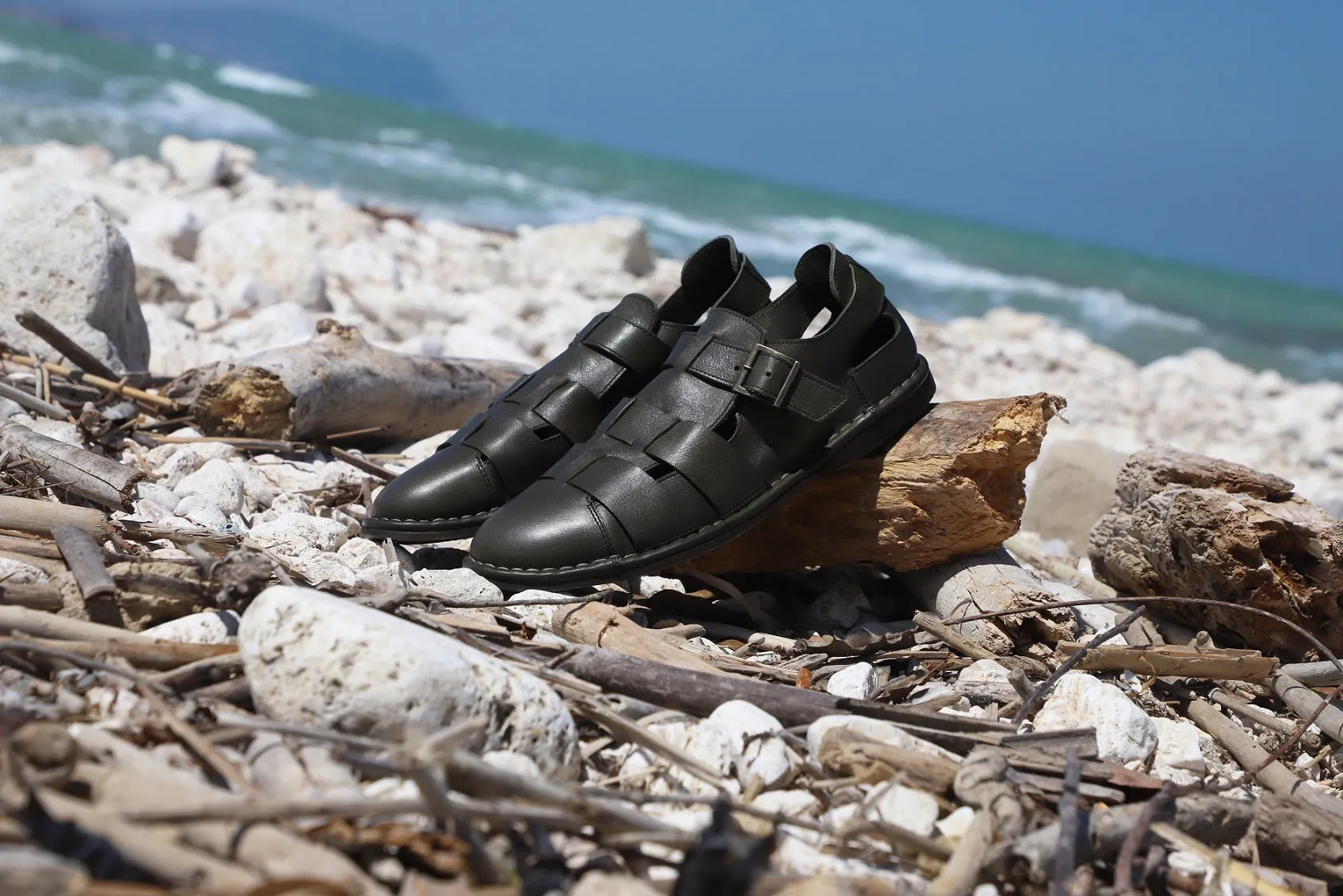 HAND 33 – Army Green sold by Punto Pigro product image thumbnail 2