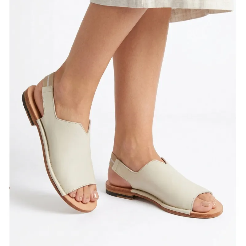 SAN 102 – Off-white leather slides made by Punto Pigro