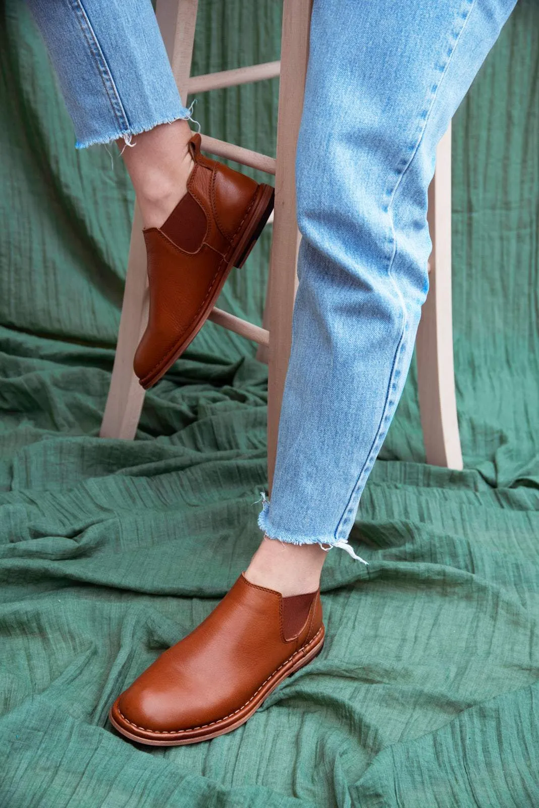 HAND 10 – Tan ankle boots sold by Punto Pigro product image thumbnail 2