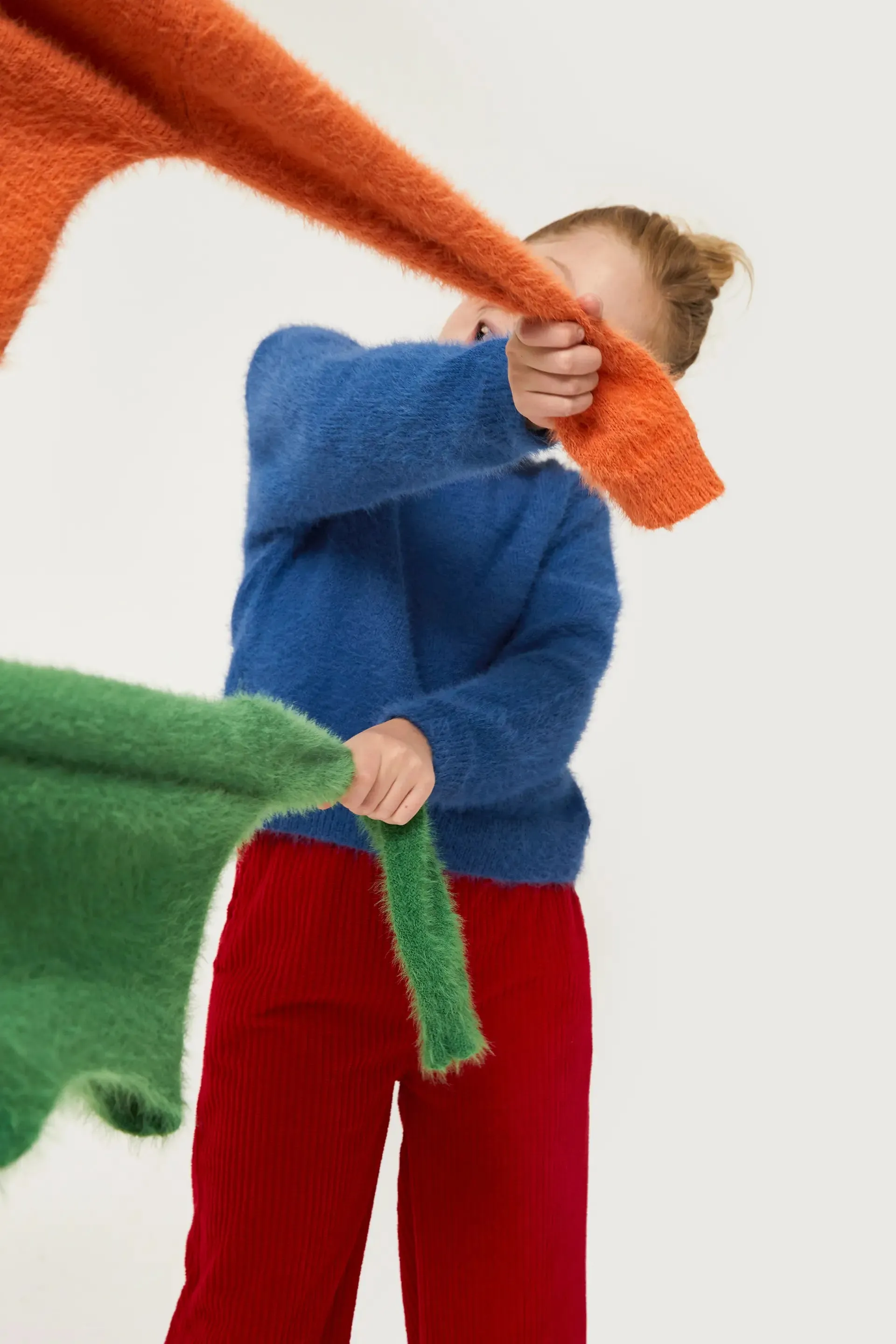 Jersey de niña de punto con textura azul sold by Compania Fantasica product image thumbnail 4