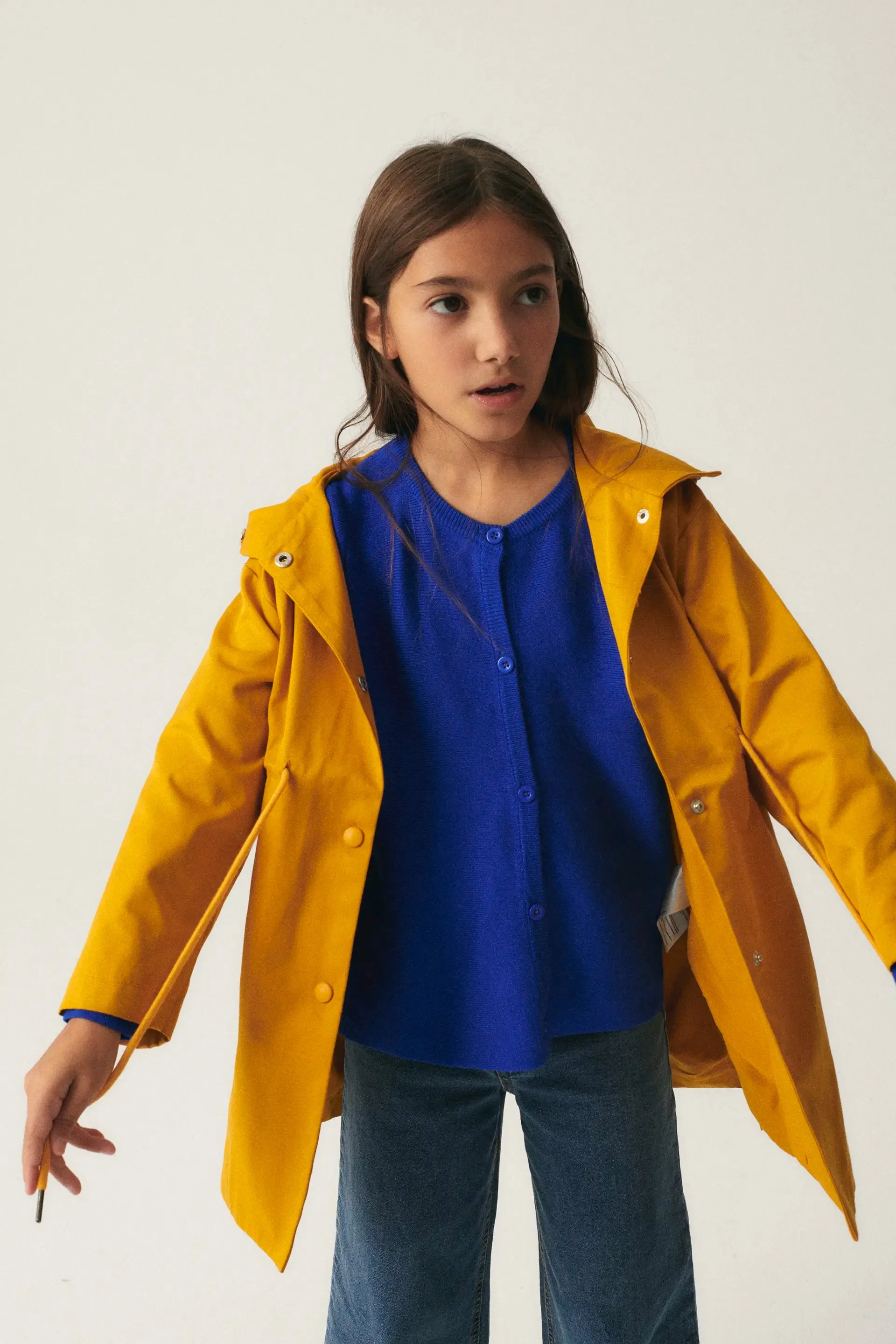 Cárdigan de niña de punto evasé azul sold by Compania Fantasica product image thumbnail 4