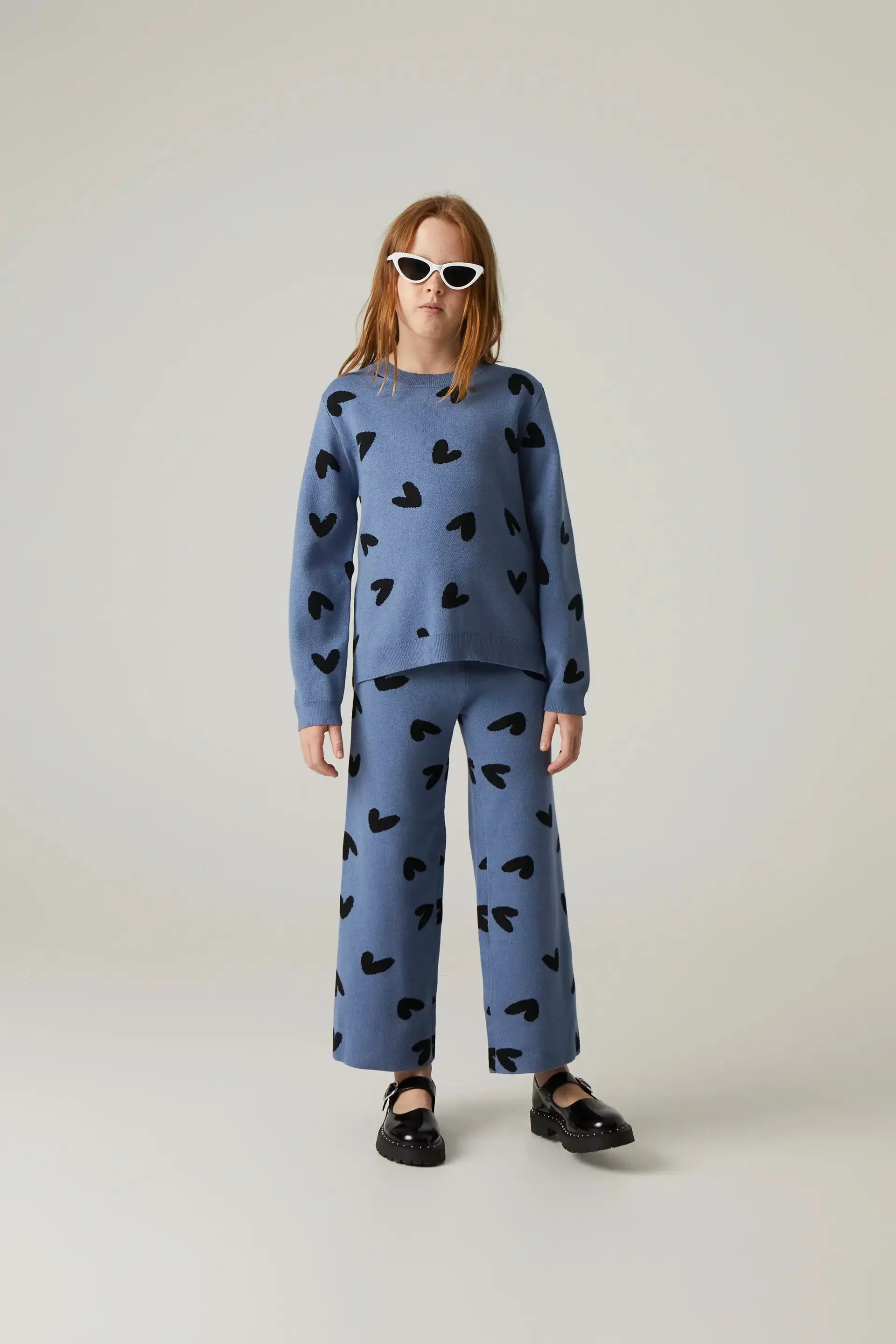 Jersey de niña de punto con estampado de corazones sold by Compania Fantasica