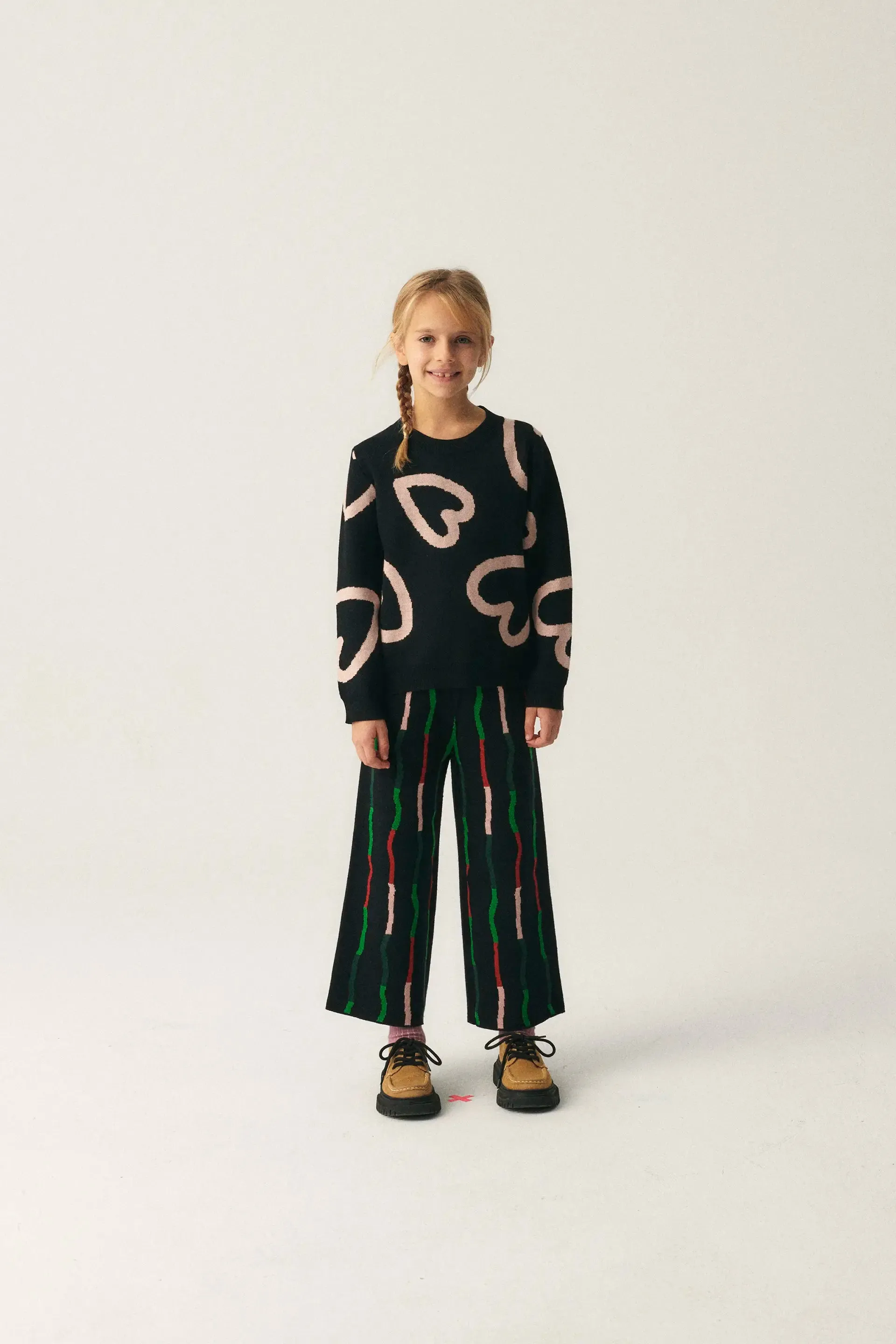 Jersey unisex de punto con estampado de corazones sold by Compania Fantasica product image thumbnail 5