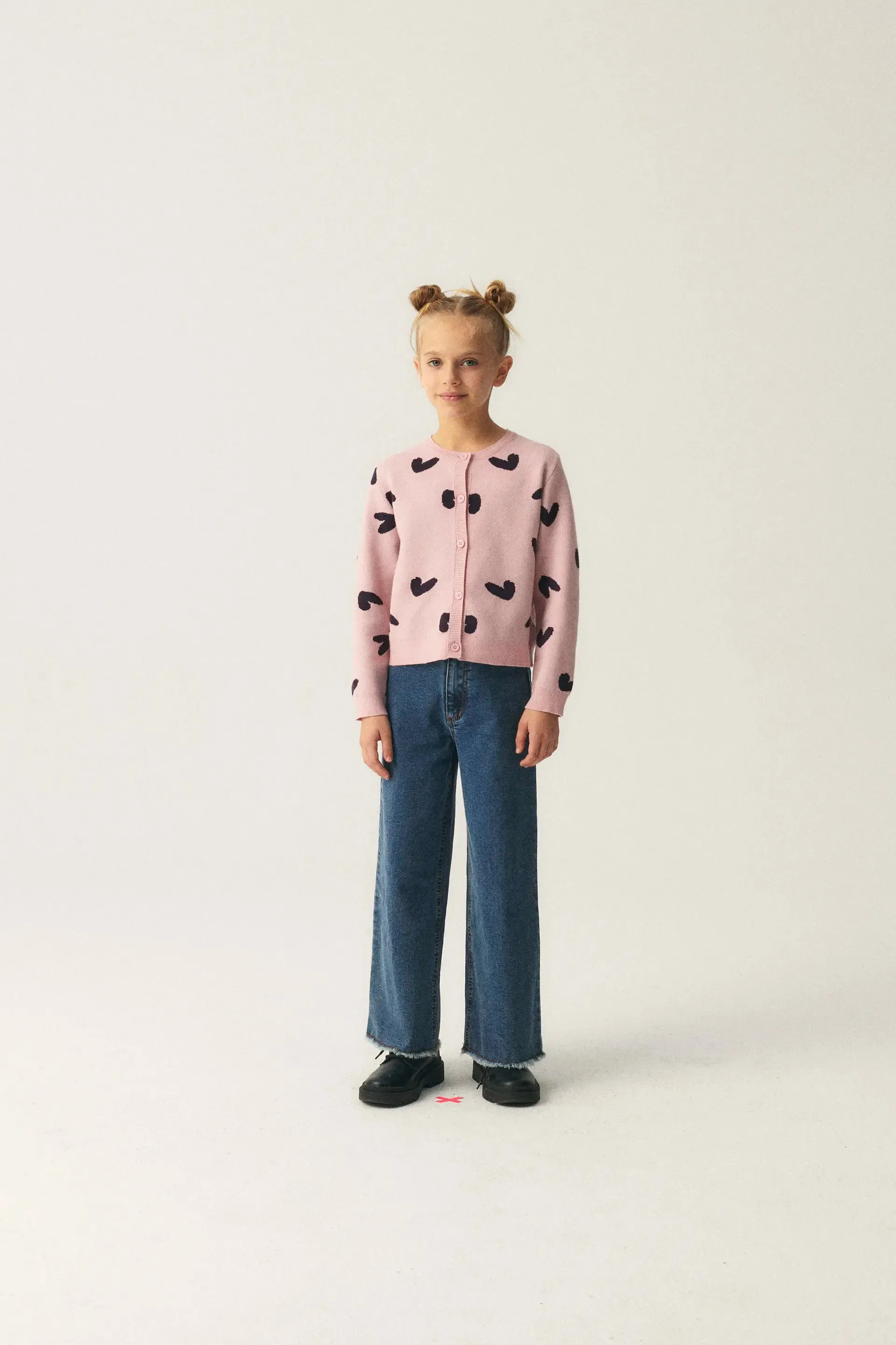 Cárdigan de niña con estampado de corazones sold by Compania Fantasica product image thumbnail 5