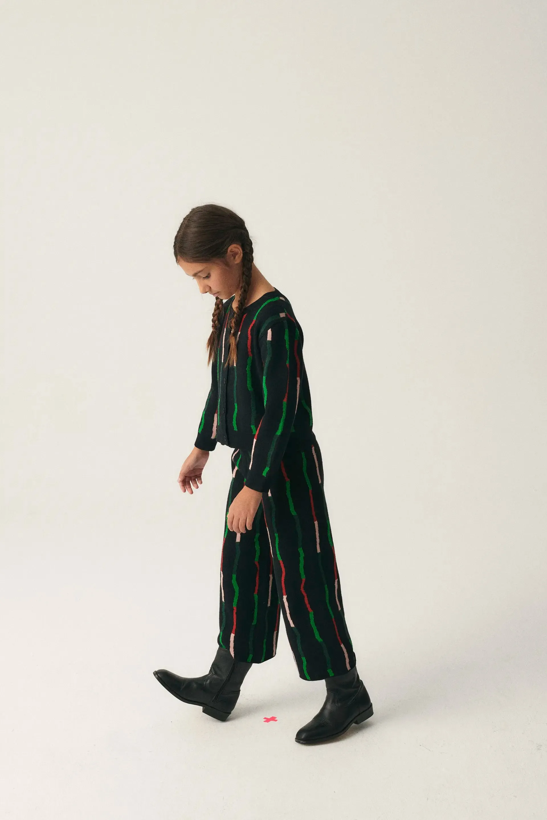 Pantalón unisex de punto con estampado de rayas negro sold by Compania Fantasica product image thumbnail 4