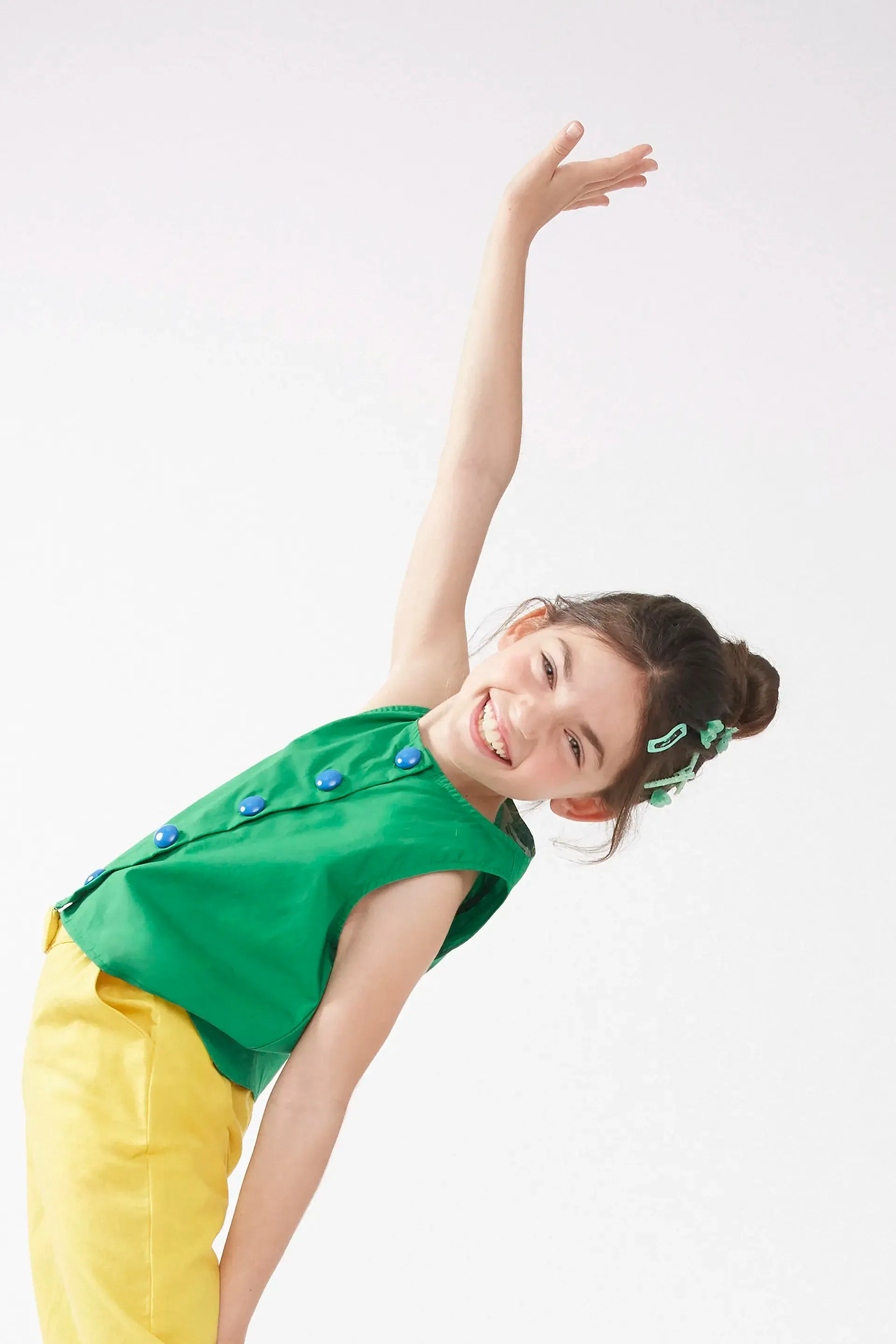 Top de niña botones verde sold by Compania Fantasica product image thumbnail 4