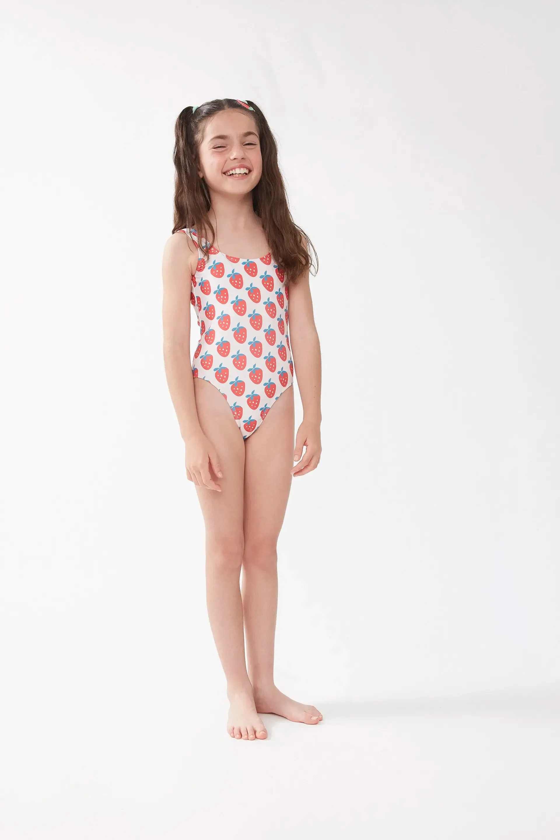 Bañador de niña estampado Strawberry Beach sold by Compania Fantasica