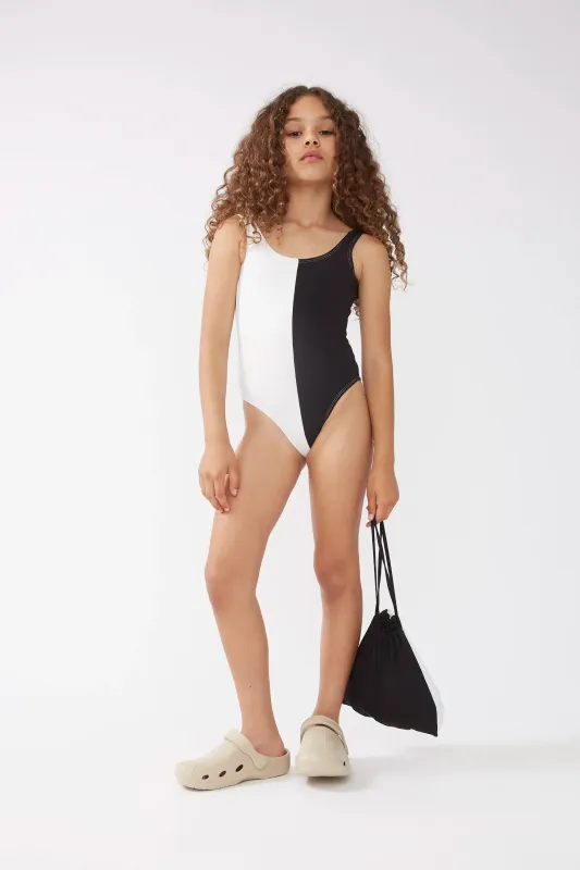 Bañador de niña bicolor negro sold by Compania Fantasica