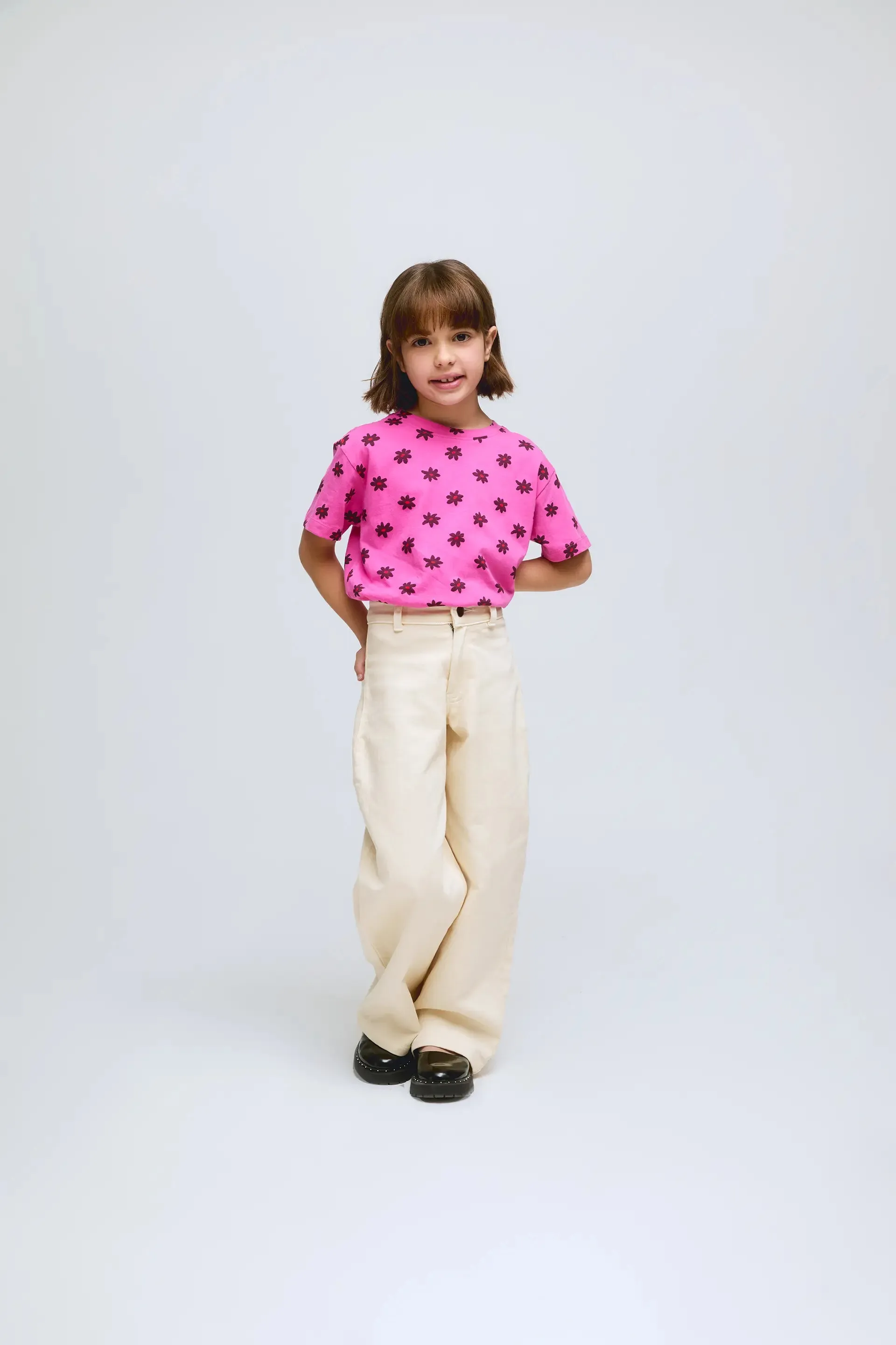 Camiseta de niña rosa de manga corta con estampado Daisy sold by Compania Fantasica