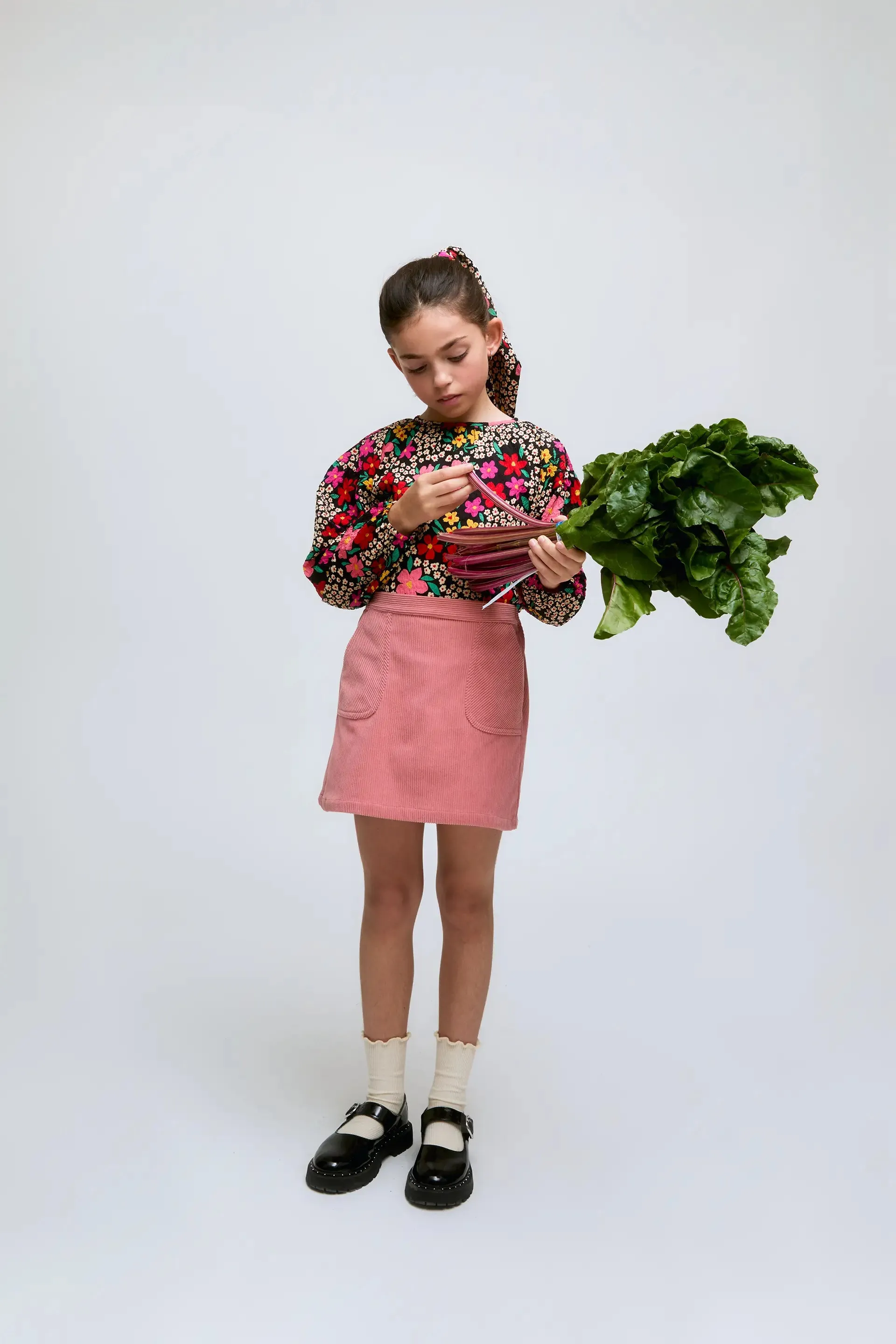 Falda corta de pana rosa con bolsillos delanteros sold by Compania Fantasica product image thumbnail 4