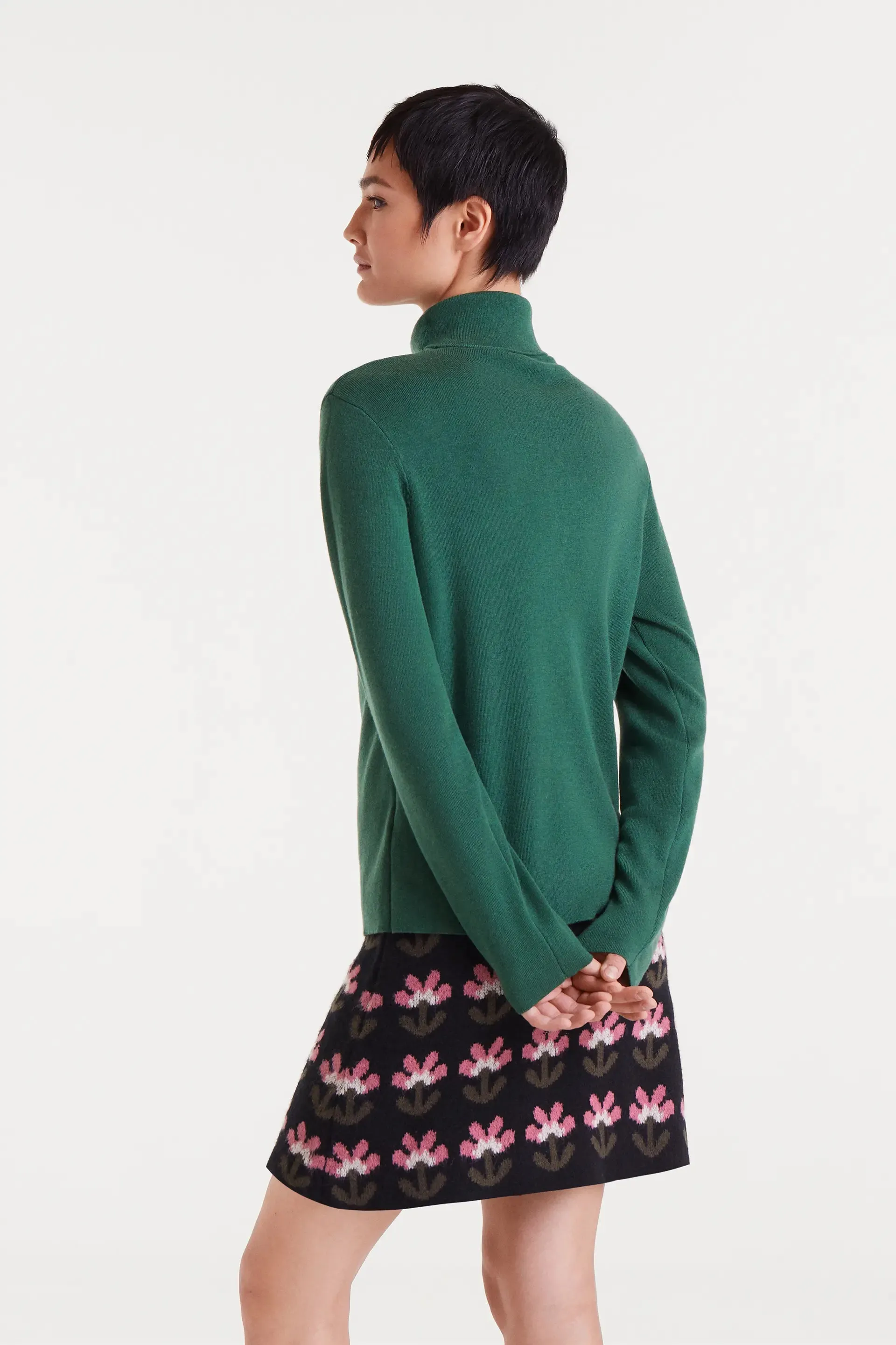 Top de punto fino verde sold by Compania Fantasica product image thumbnail 3