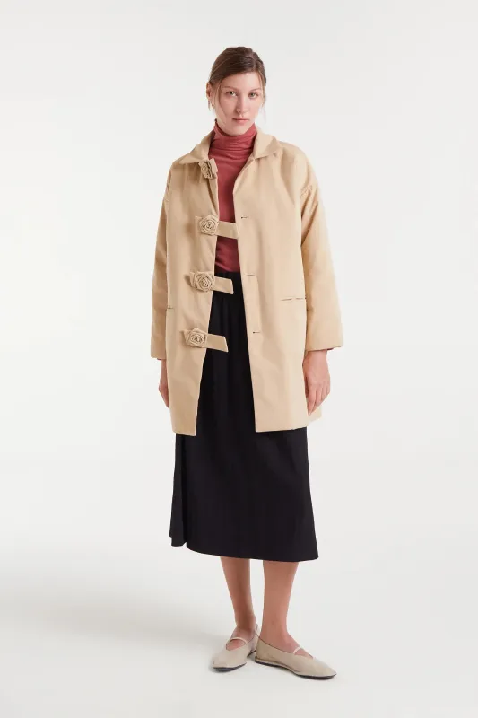 Abrigo midi beige sold by Compania Fantasica