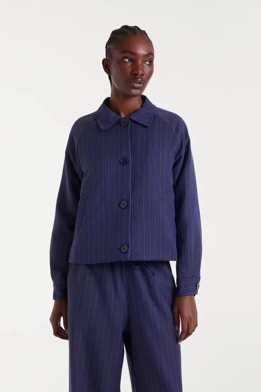 Chaqueta de raya diplomática azul sold by Compania Fantasica