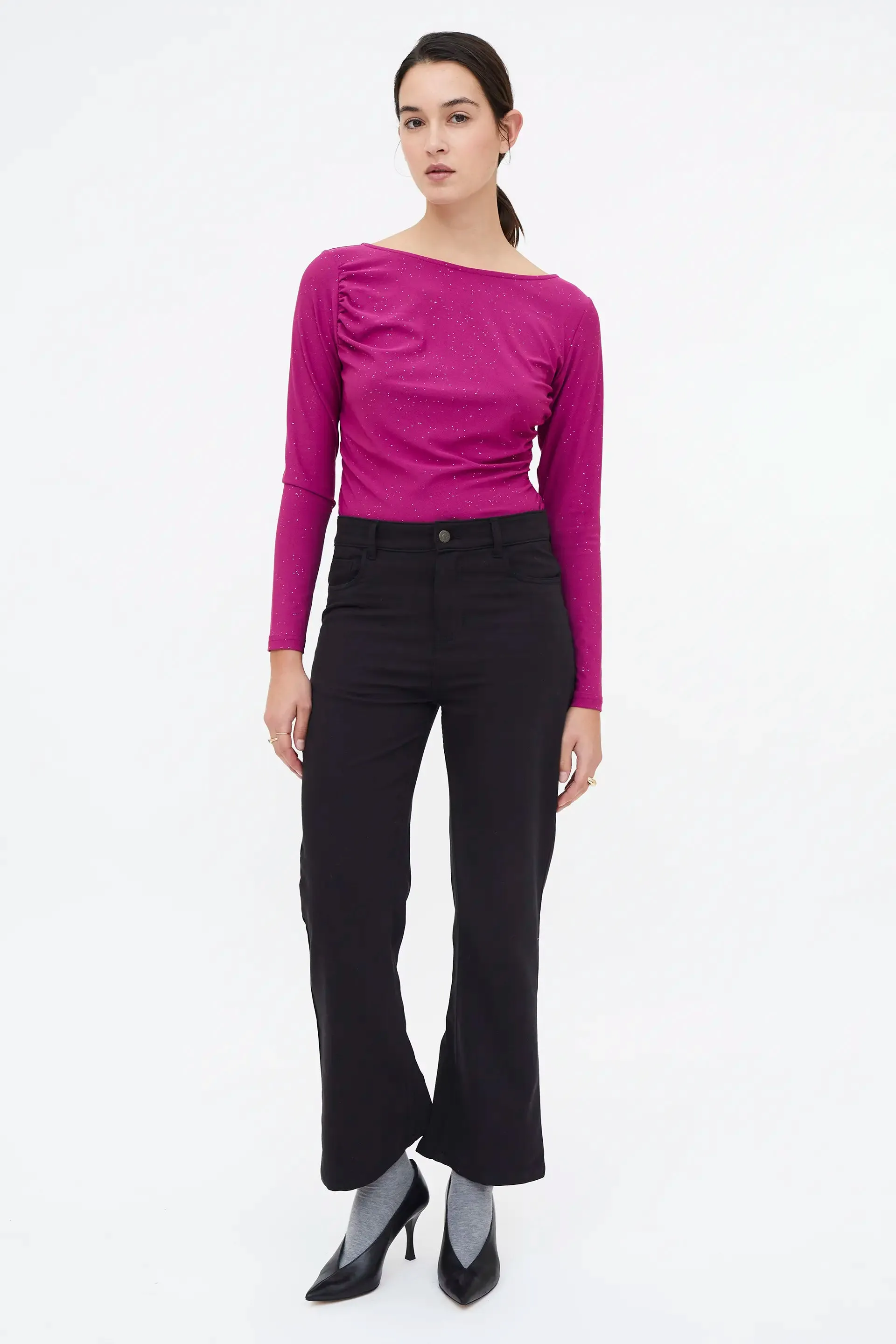 Camiseta cuello barco magenta sold by Compania Fantasica product image thumbnail 4