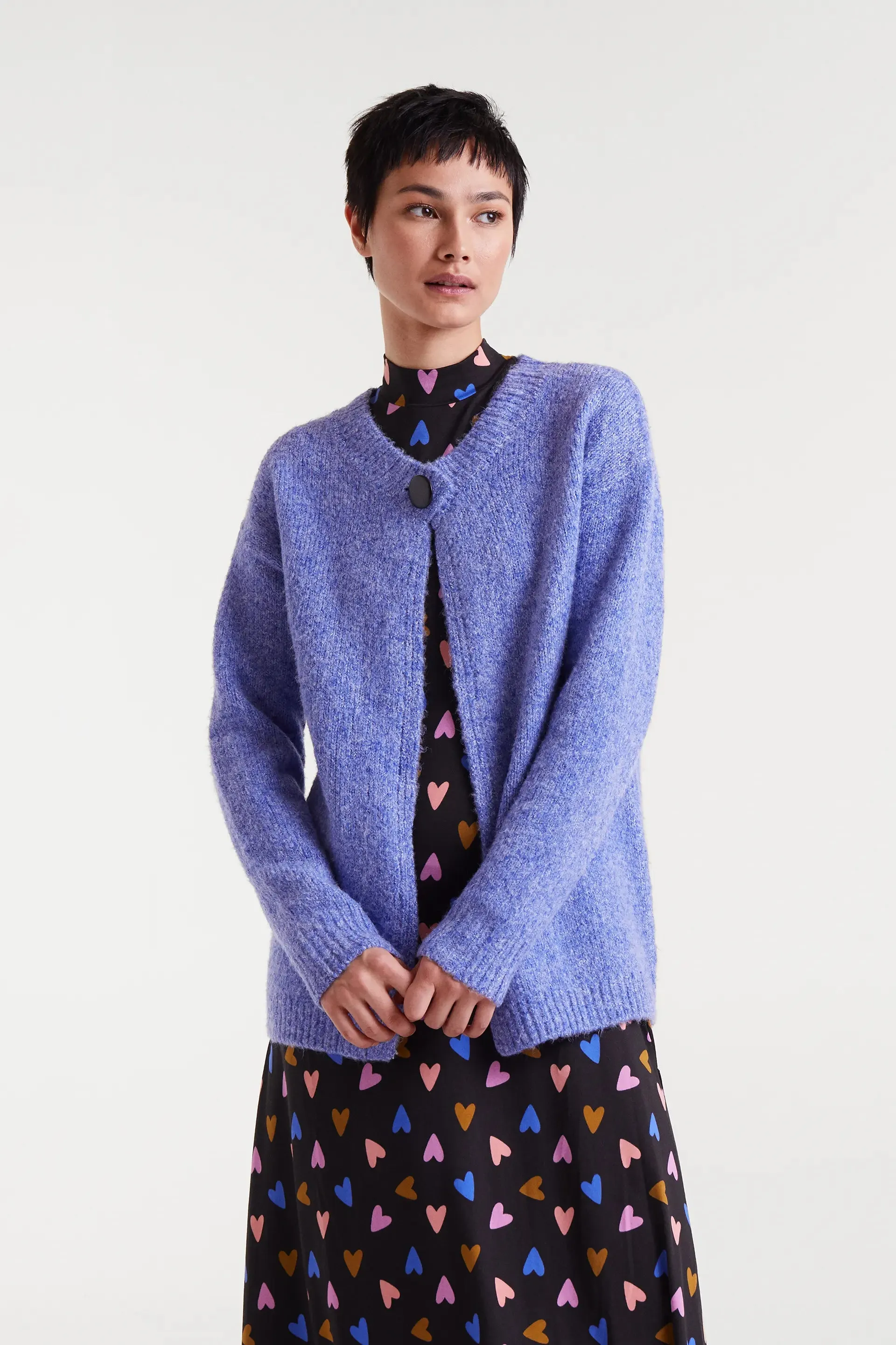 Cárdigan de punto fino morado sold by Compania Fantasica