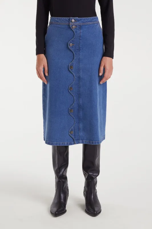 Falda midi vaquera azul sold by Compania Fantasica