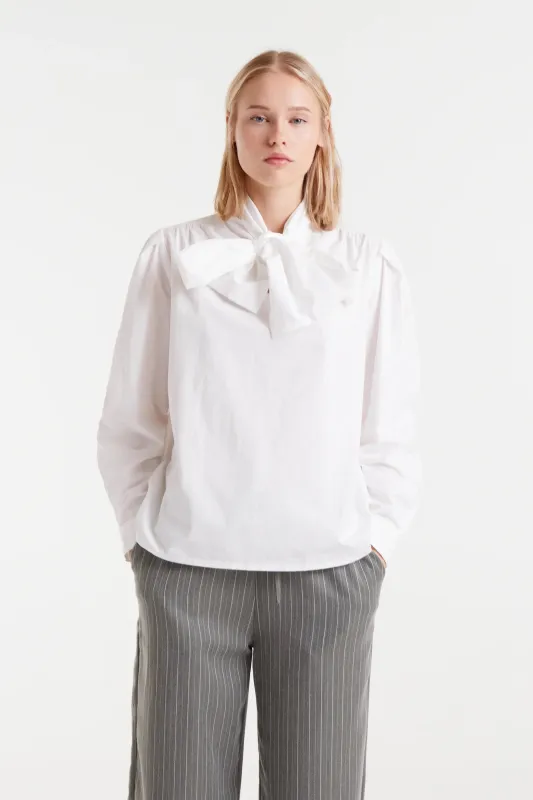 Camisa 100% algodón lazada blanco sold by Compania Fantasica