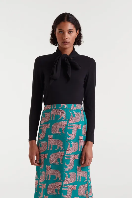 Camiseta lazada manga larga negro sold by Compania Fantasica