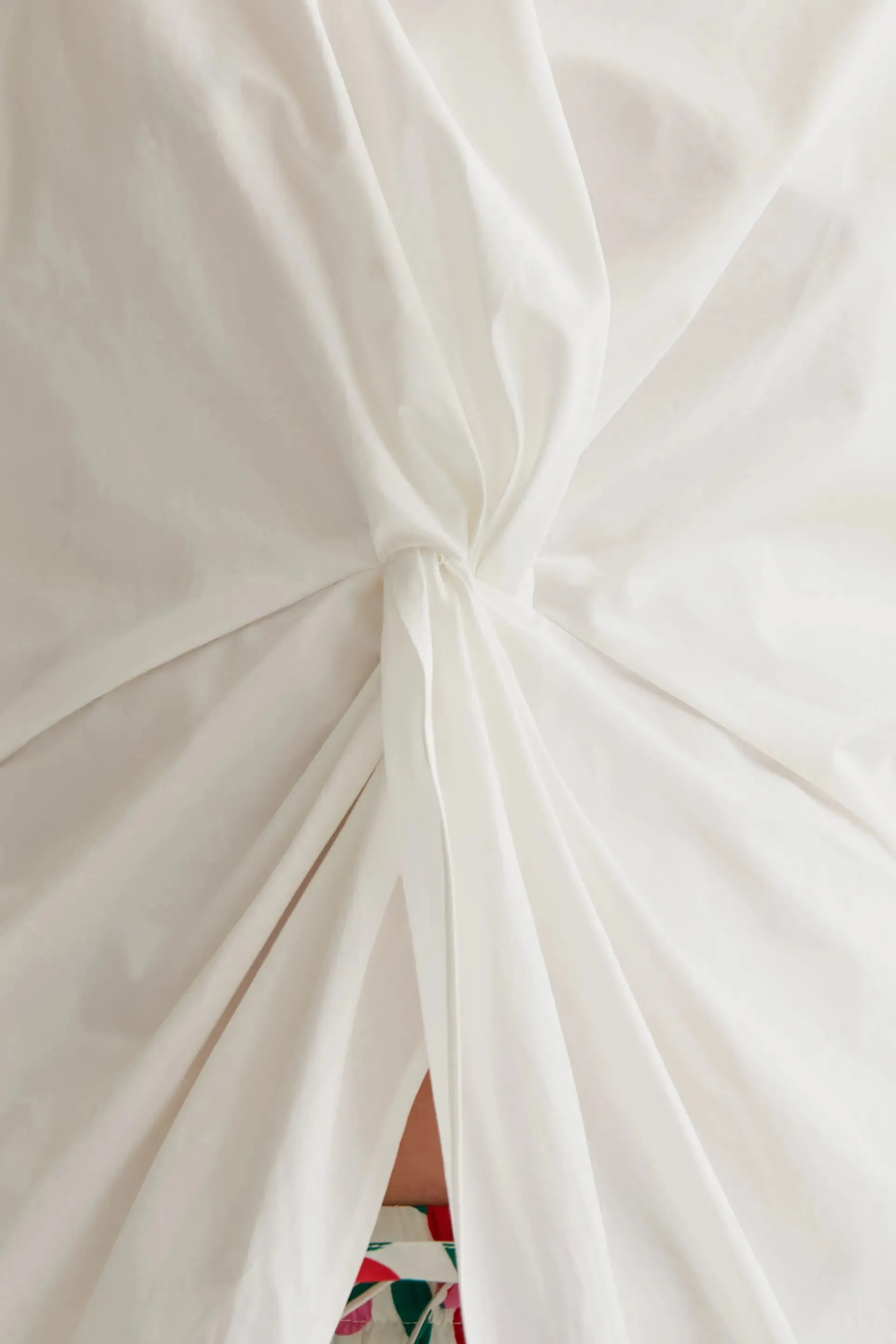 Top drapeado blanco sold by Compania Fantasica product image thumbnail 4