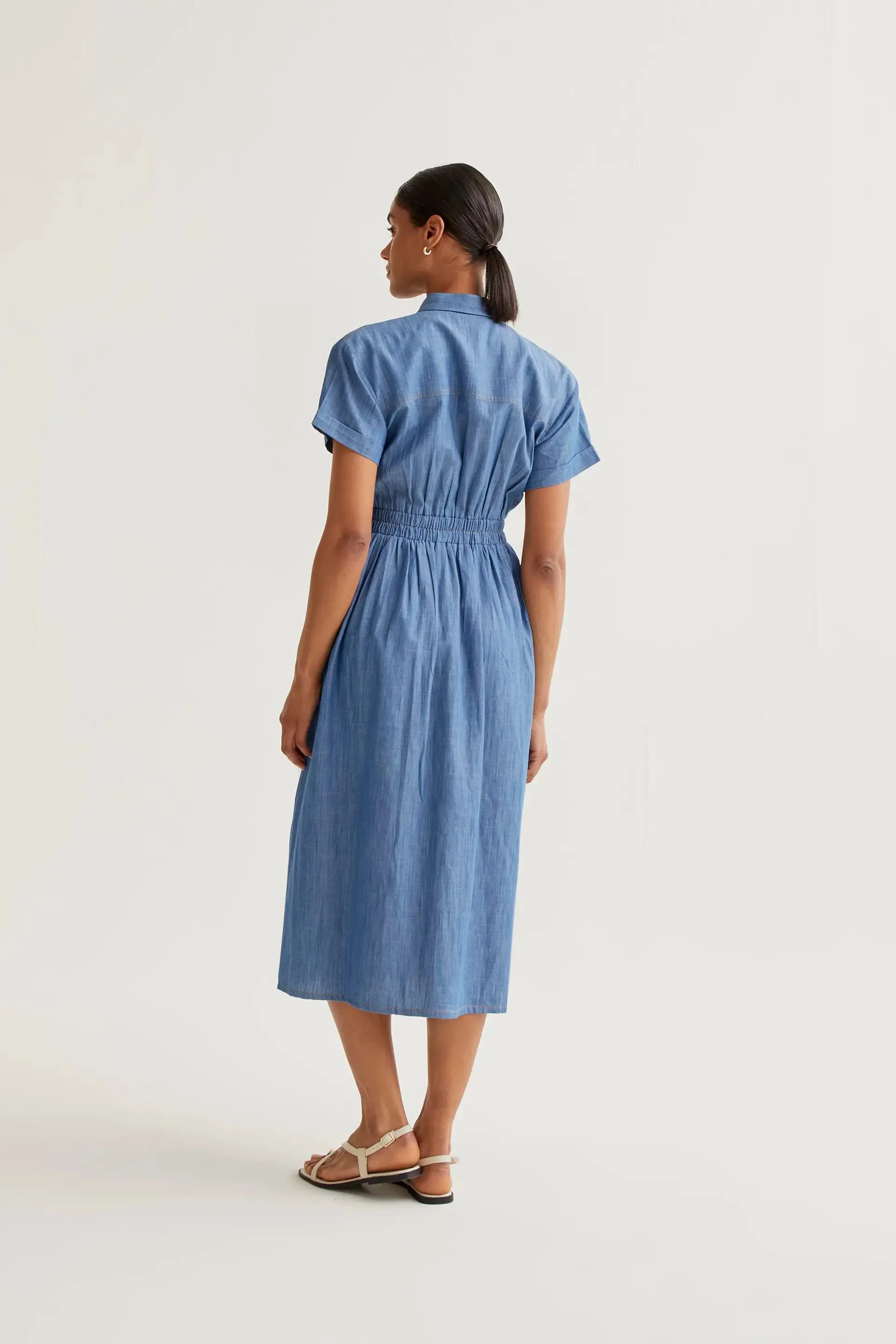 Vestido midi 100% algodón chambray azul claro manga corta sold by Compania Fantasica product image thumbnail 3