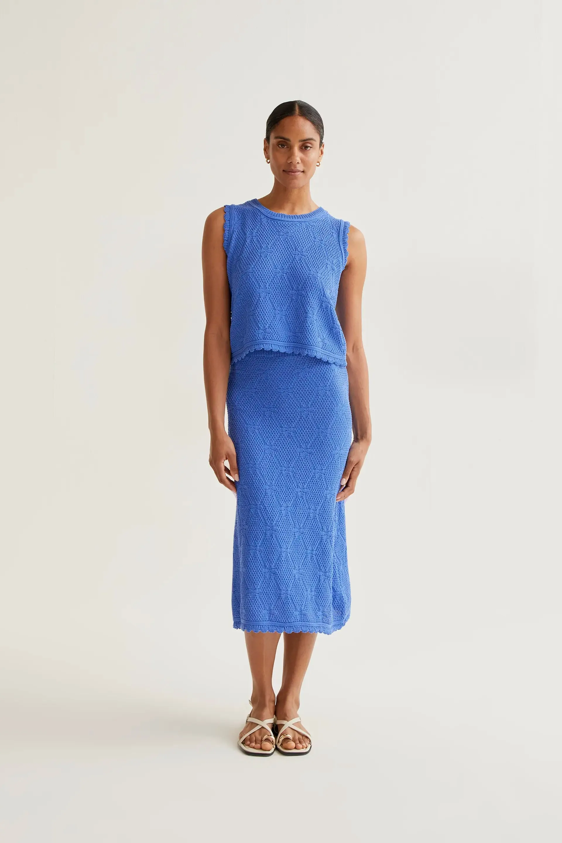 Falda midi con bordado encadenado azul sold by Compania Fantasica product image thumbnail 5