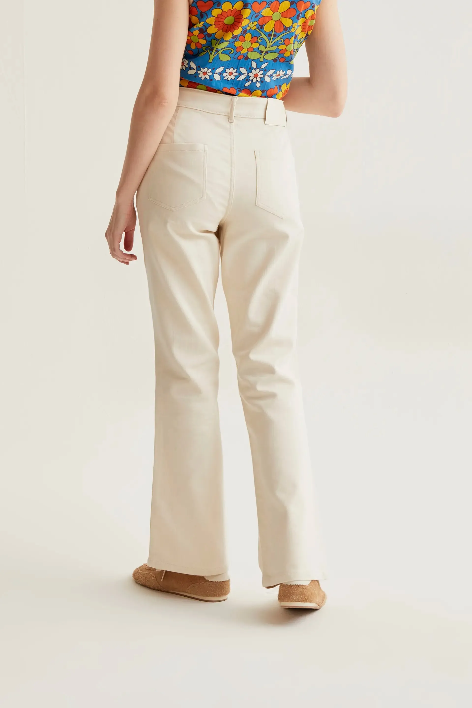 Pantalón vaquero blanco sold by Compania Fantasica product image thumbnail 2