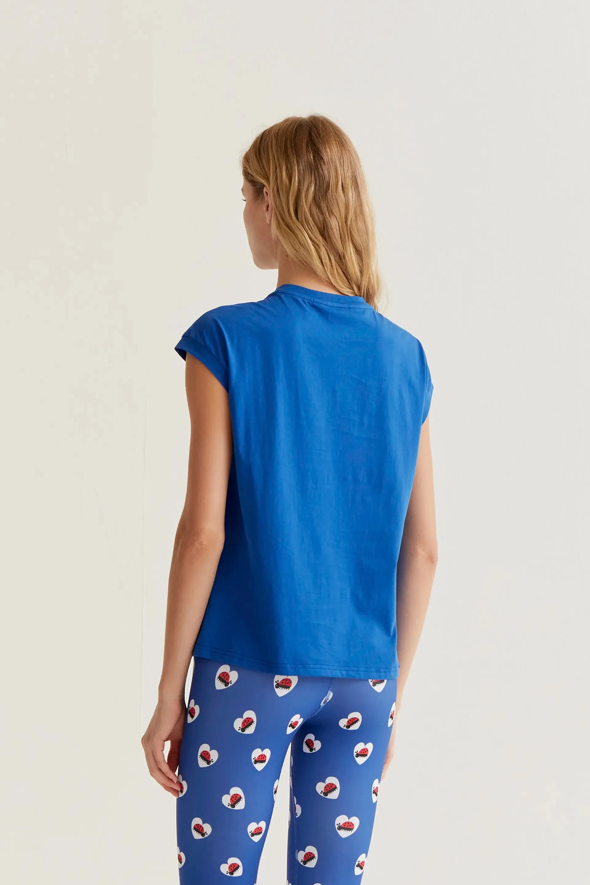 Camiseta 100% algodón azul sold by Compania Fantasica product image thumbnail 3