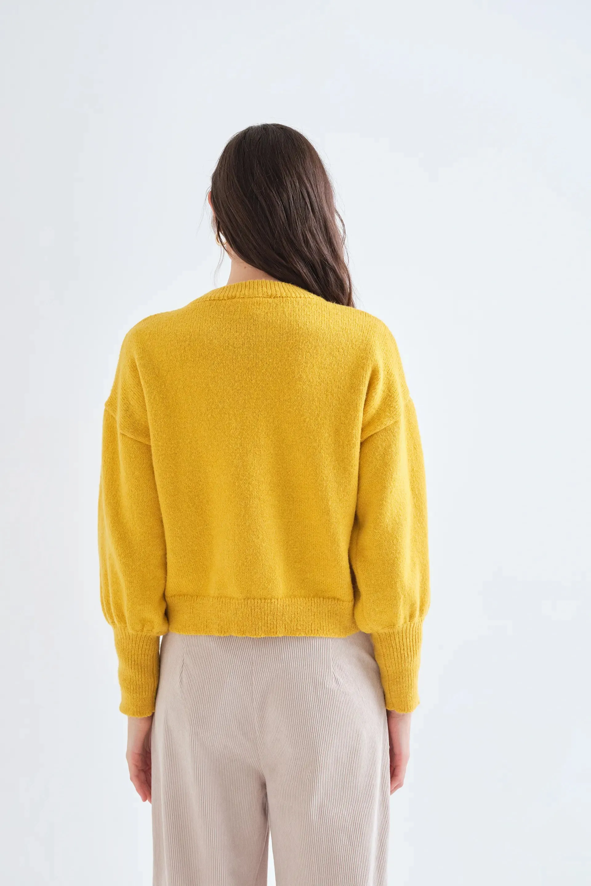 Jersey básico de punto amarillo sold by Compania Fantasica product image thumbnail 2