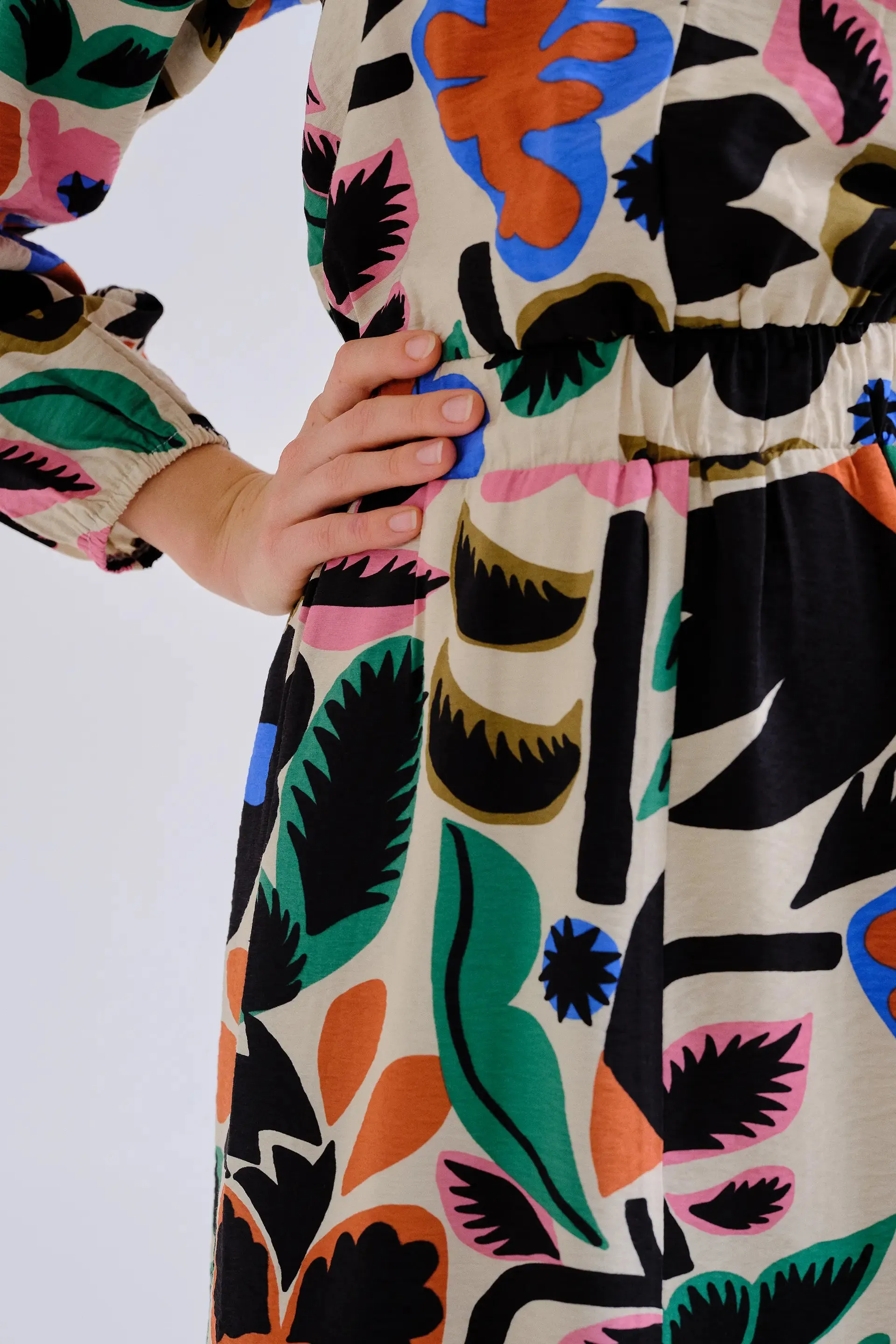 Vestido midi con estampado Neo Garden sold by Compania Fantasica product image thumbnail 3