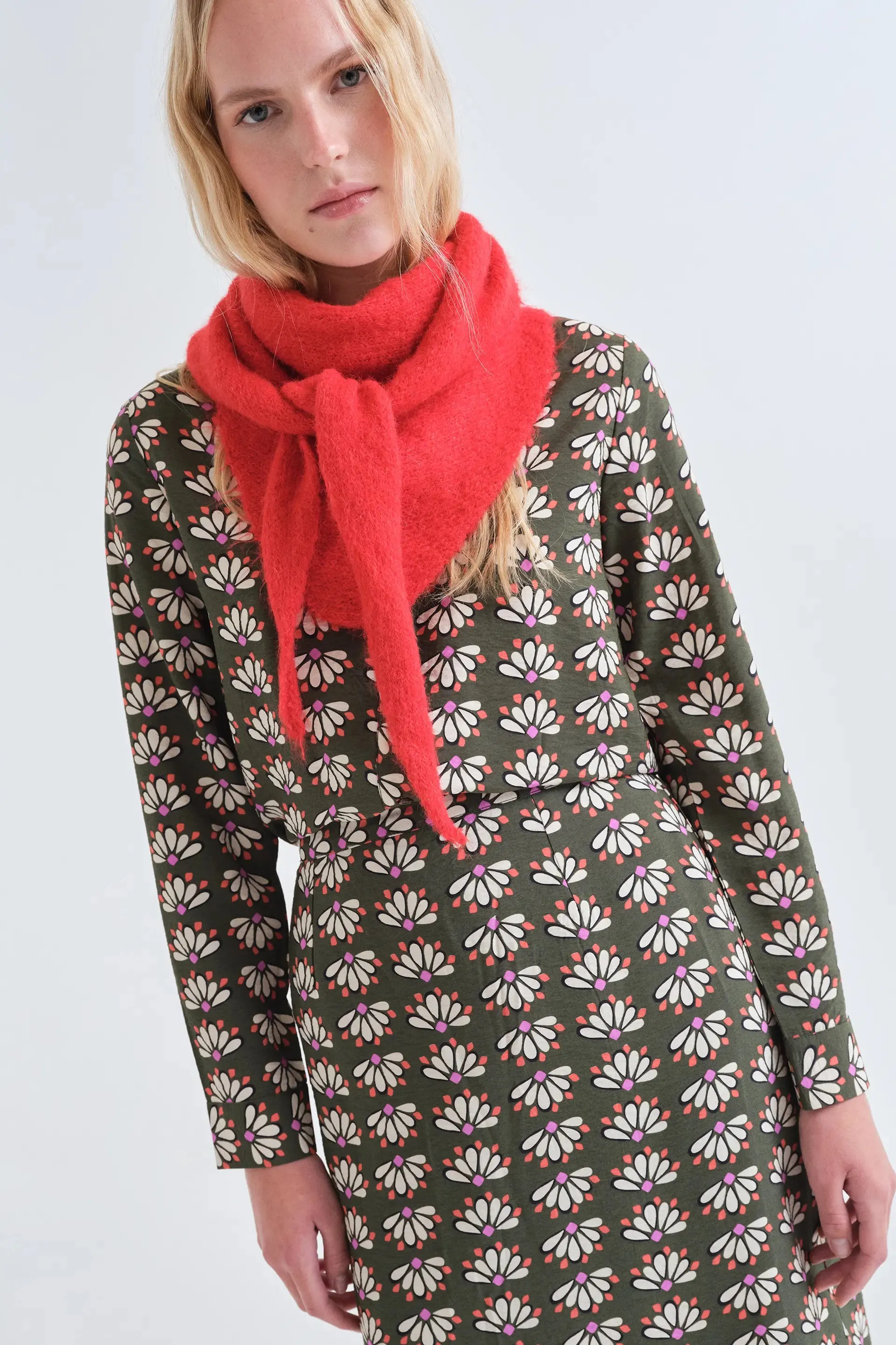 Camisa con estampado Geometry sold by Compania Fantasica product image thumbnail 5