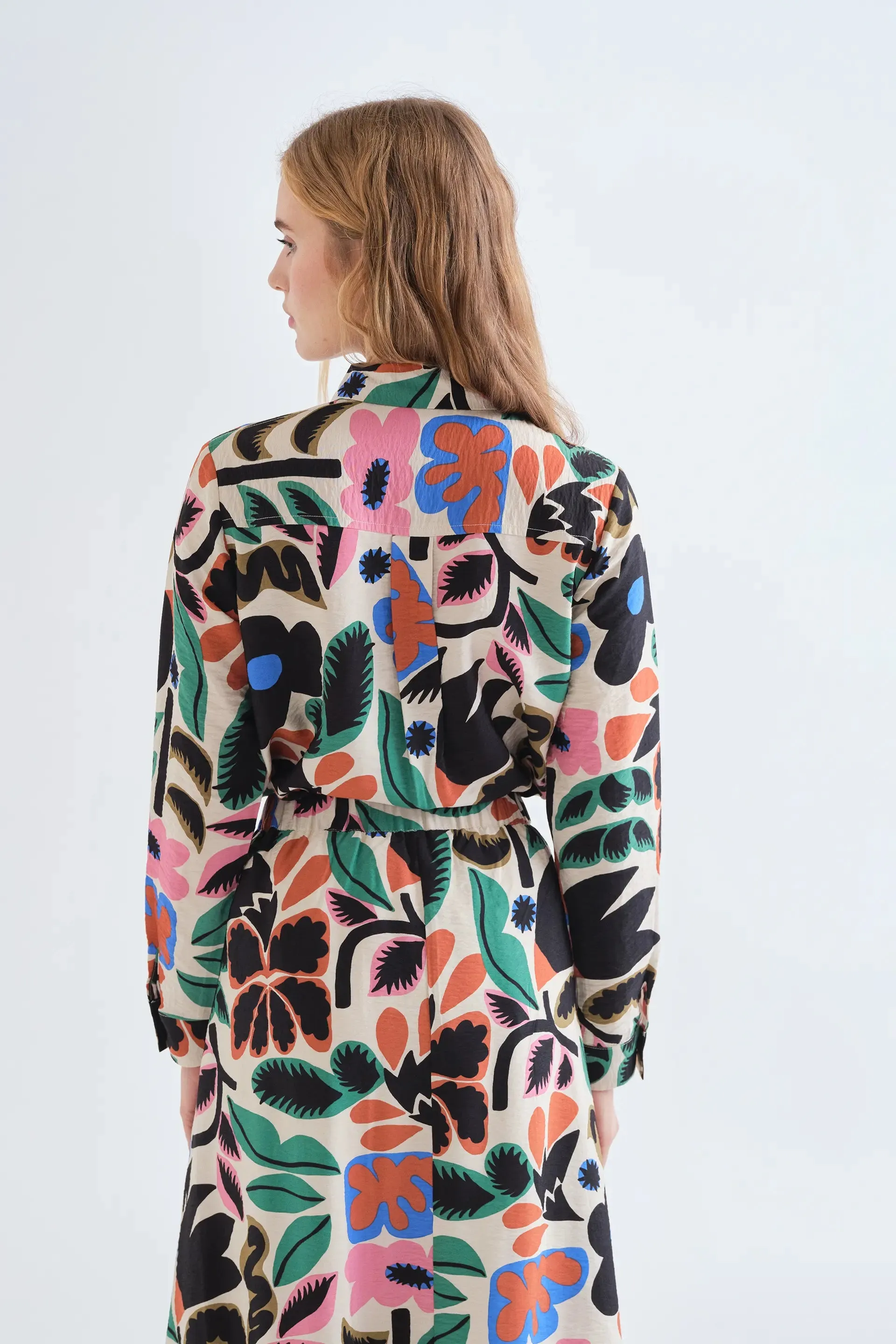 Camisa con estampado Neo Garden sold by Compania Fantasica product image thumbnail 2