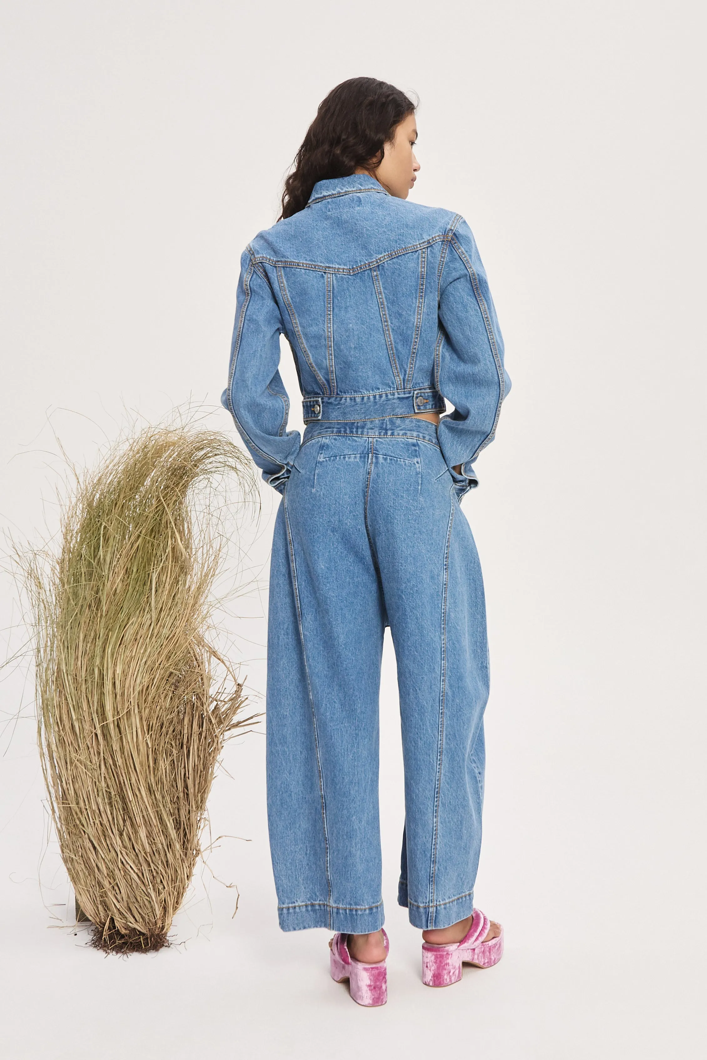 STEPHI COCOON LEG DENIM JEAN sold by Alemais product image thumbnail 4