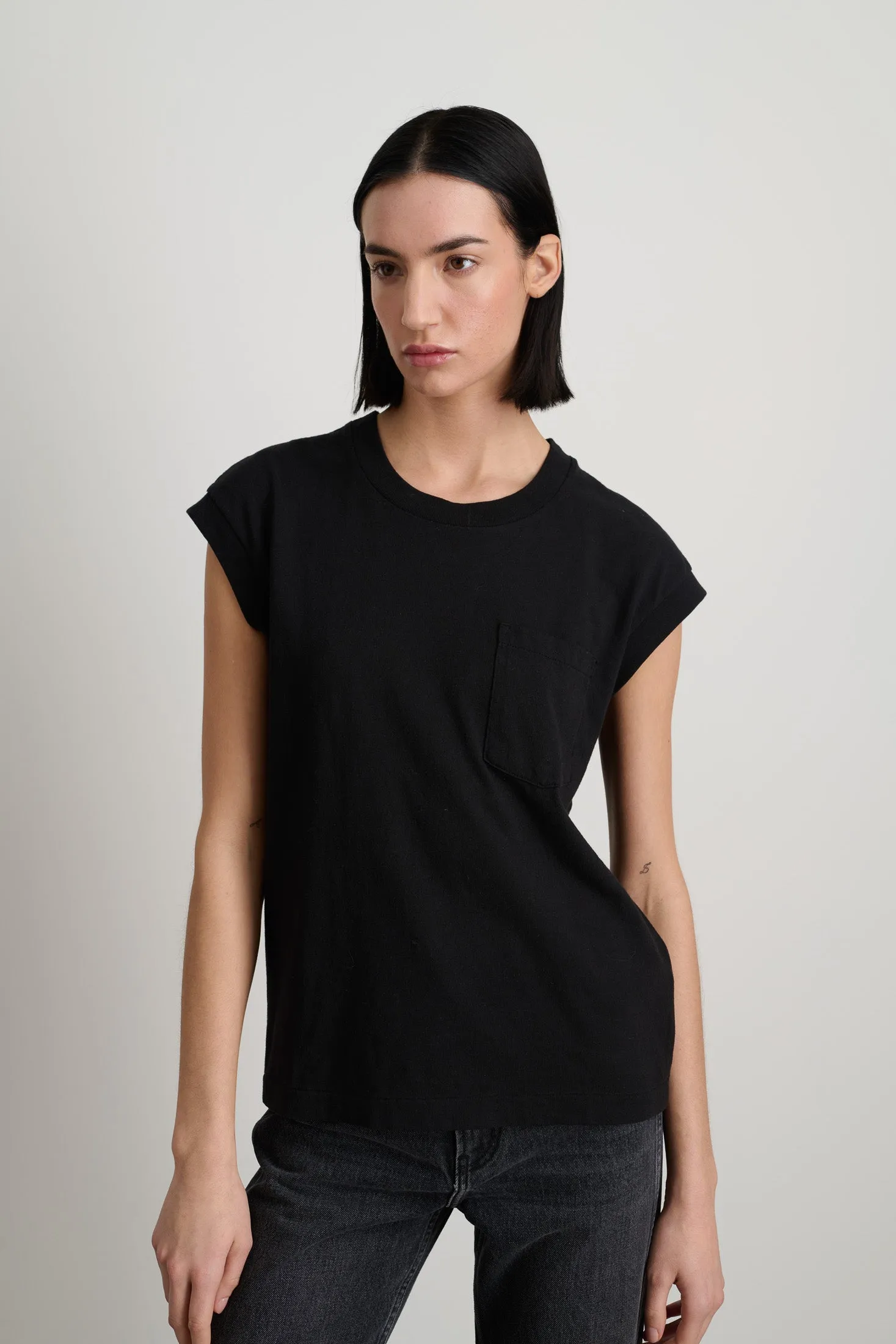 B Sides Pocket Tank Stil Black sold by B Sides Jeans product image thumbnail 4