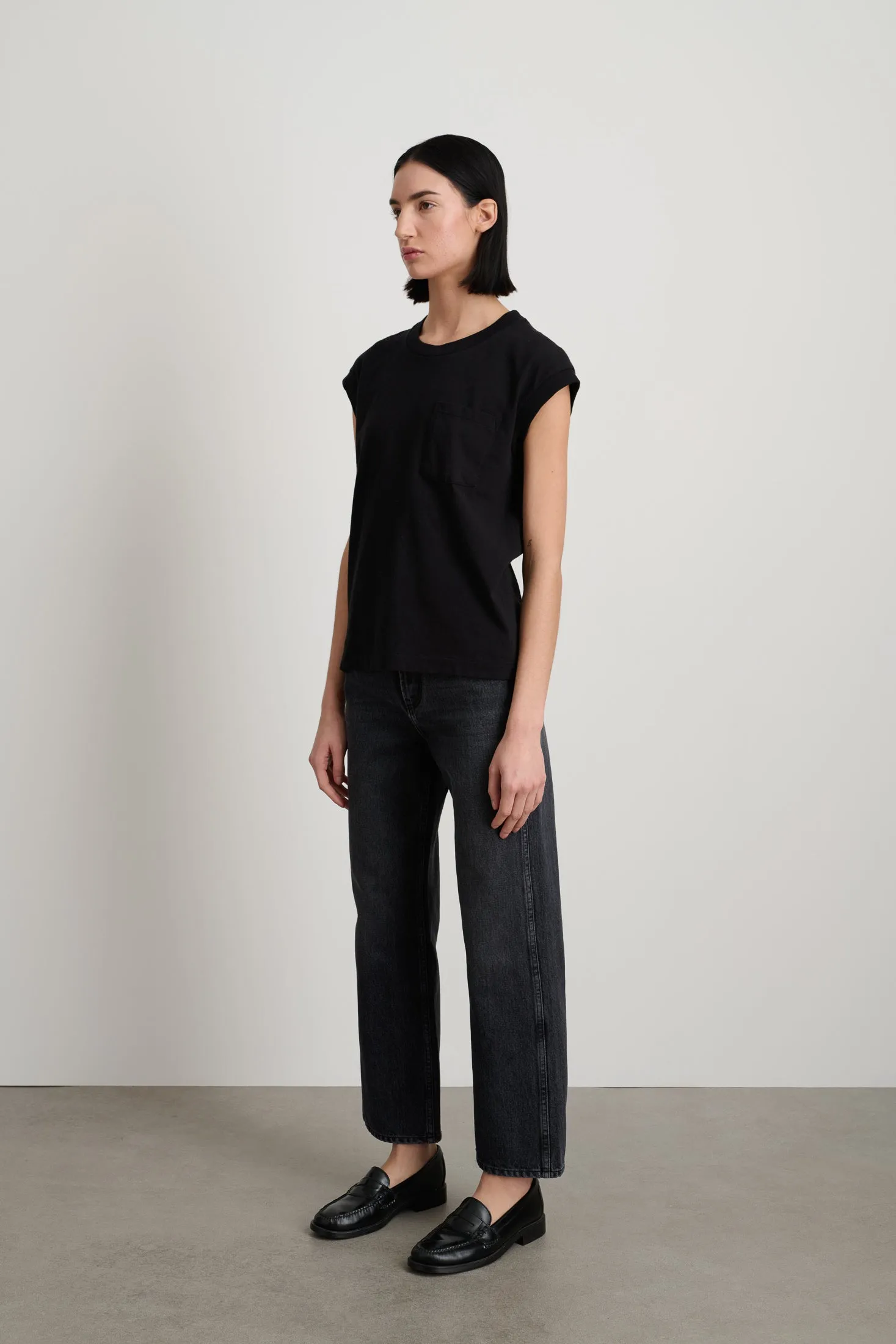 B Sides Pocket Tank Stil Black sold by B Sides Jeans product image thumbnail 2